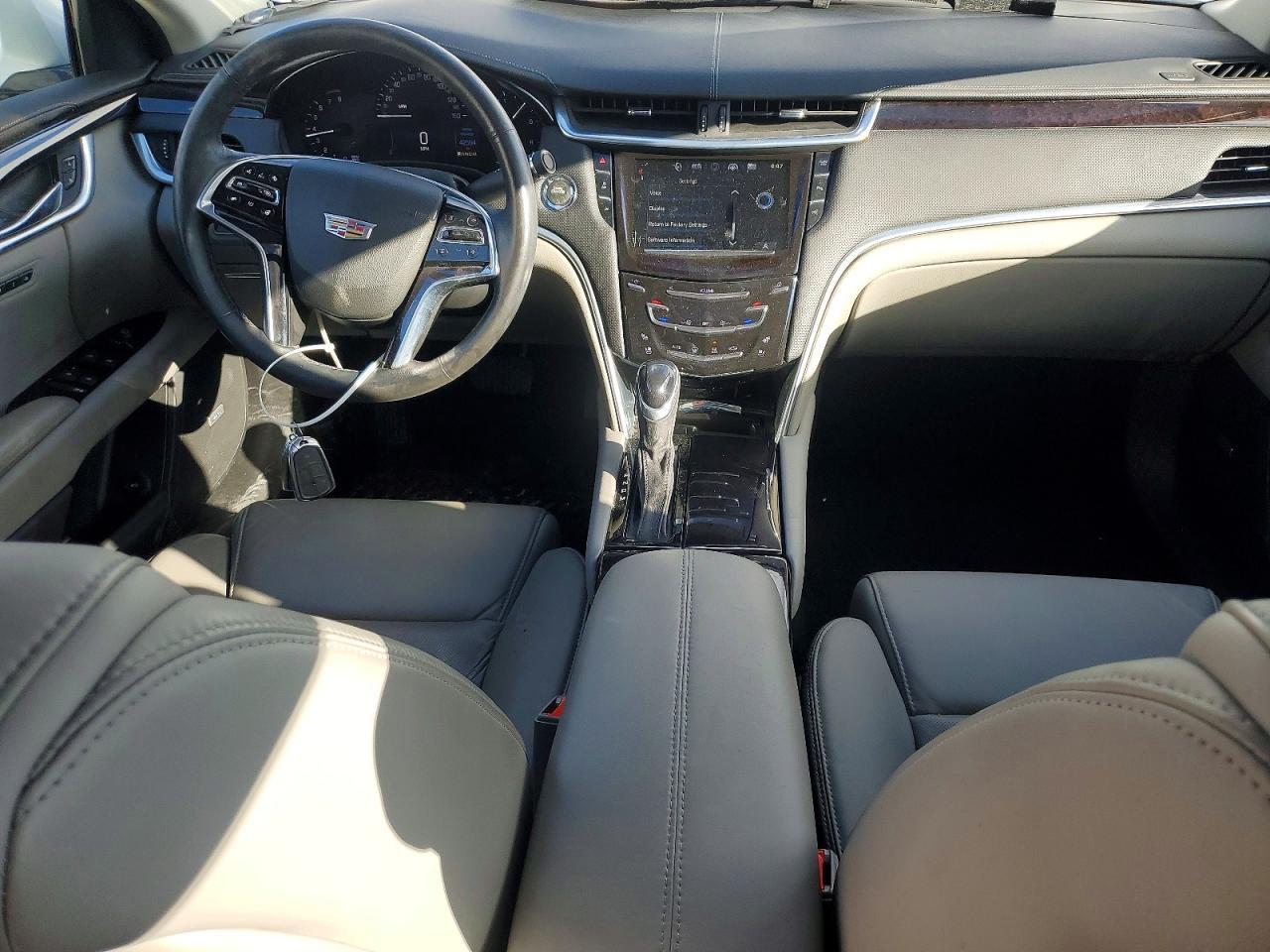 2016 CADILLAC XTS