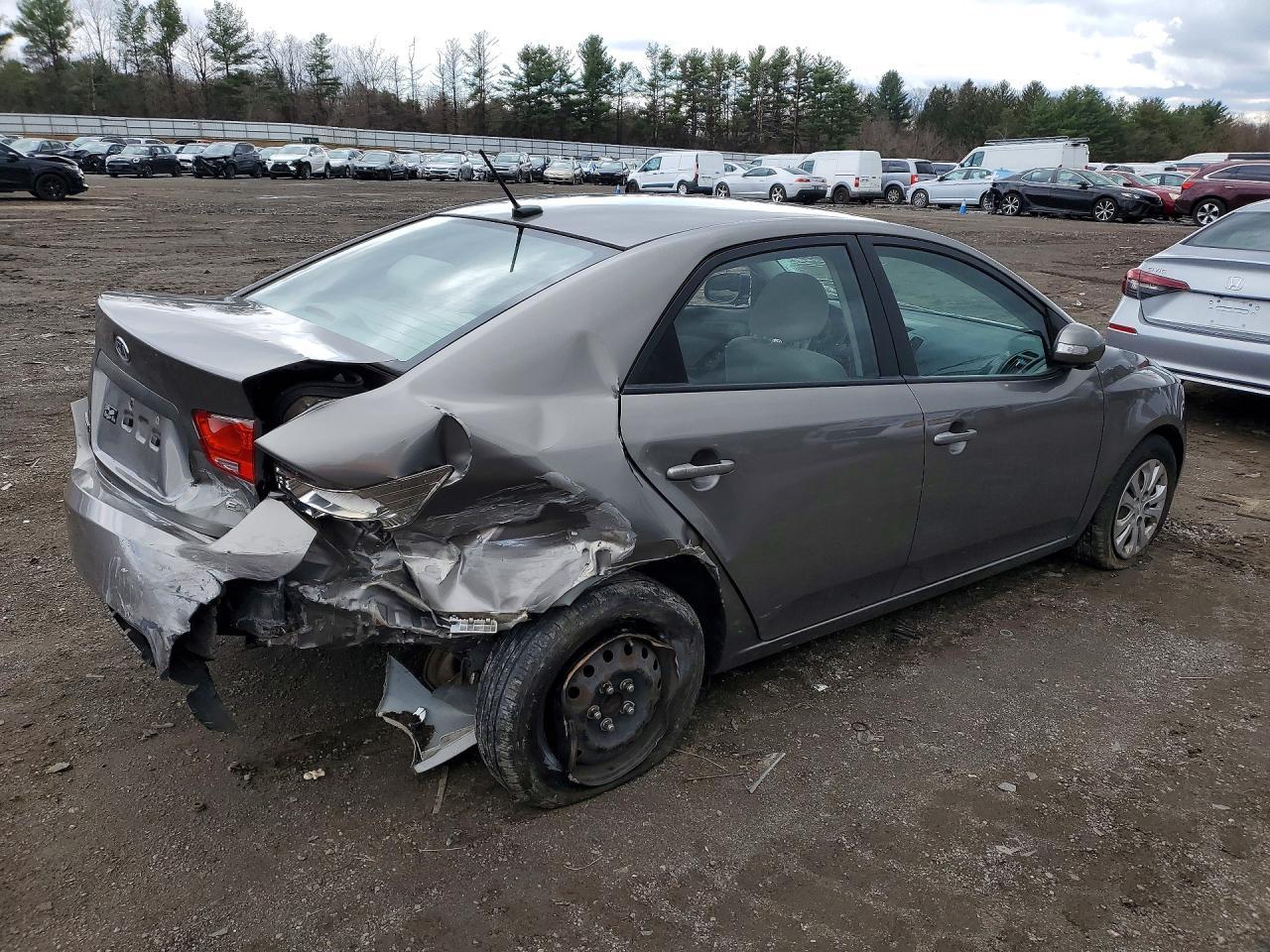 2010 KIA FORTE