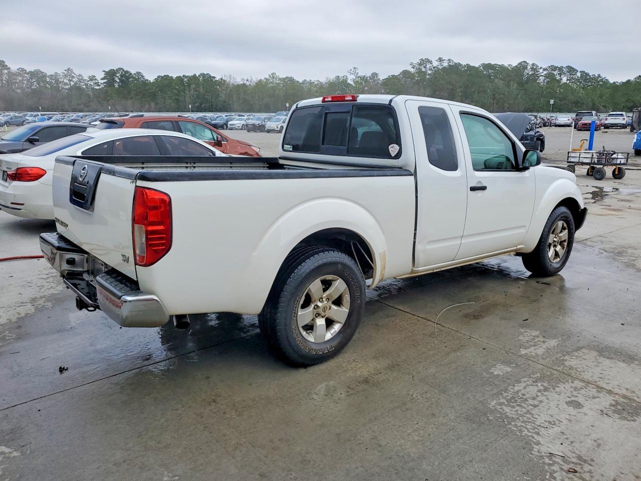 2011 NISSAN Frontier