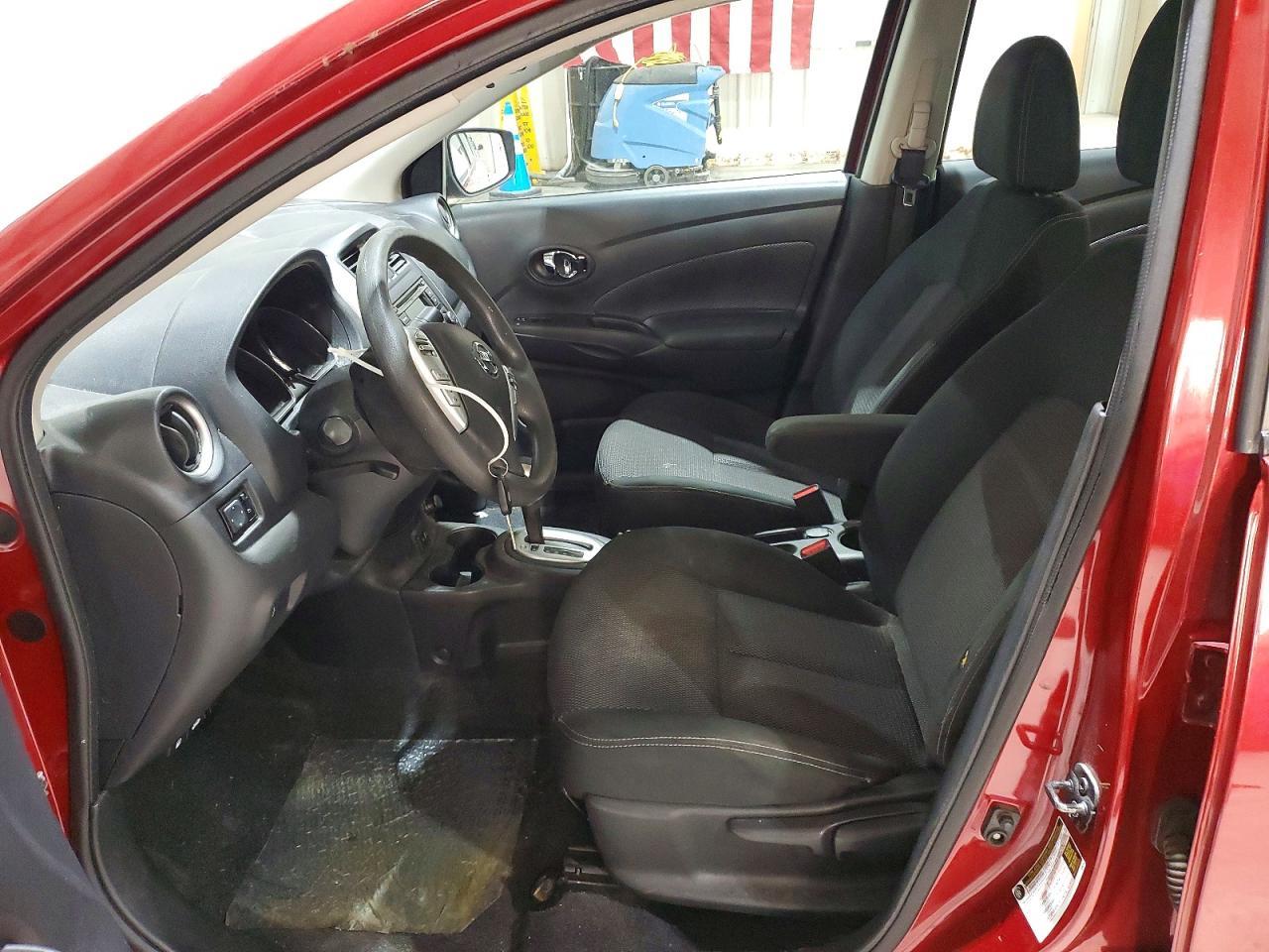 2017 NISSAN VERSA