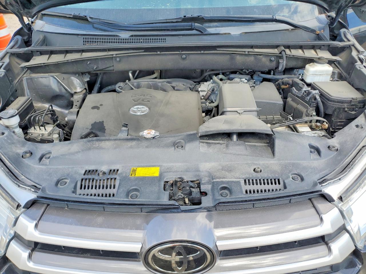 2019 TOYOTA HIGHLANDER