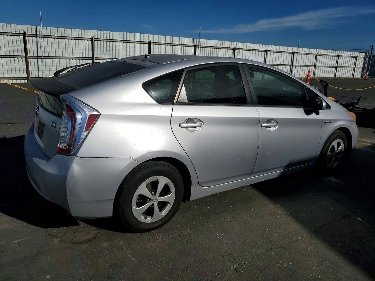 2012 TOYOTA PRIUS