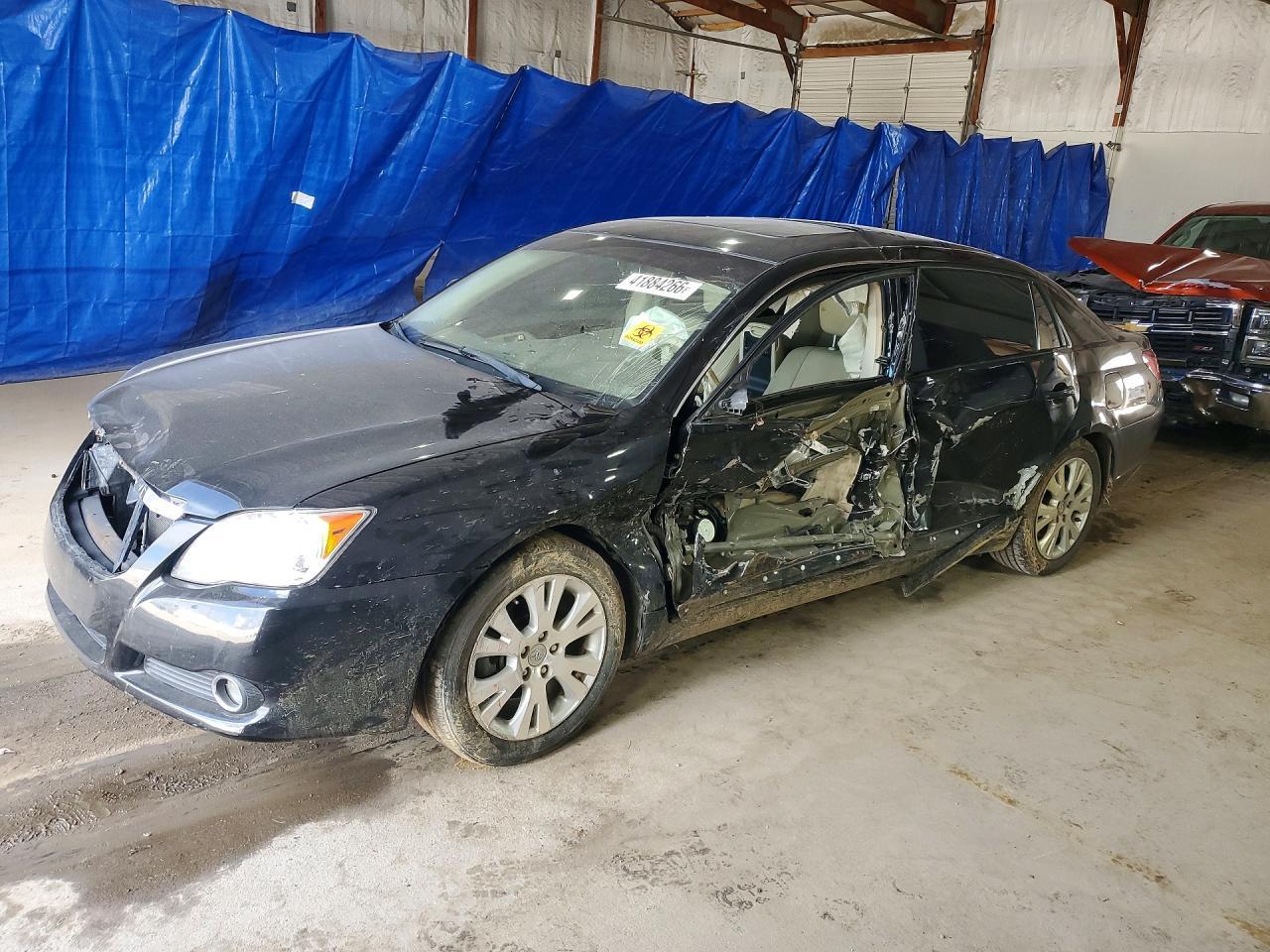 2010 TOYOTA Avalon