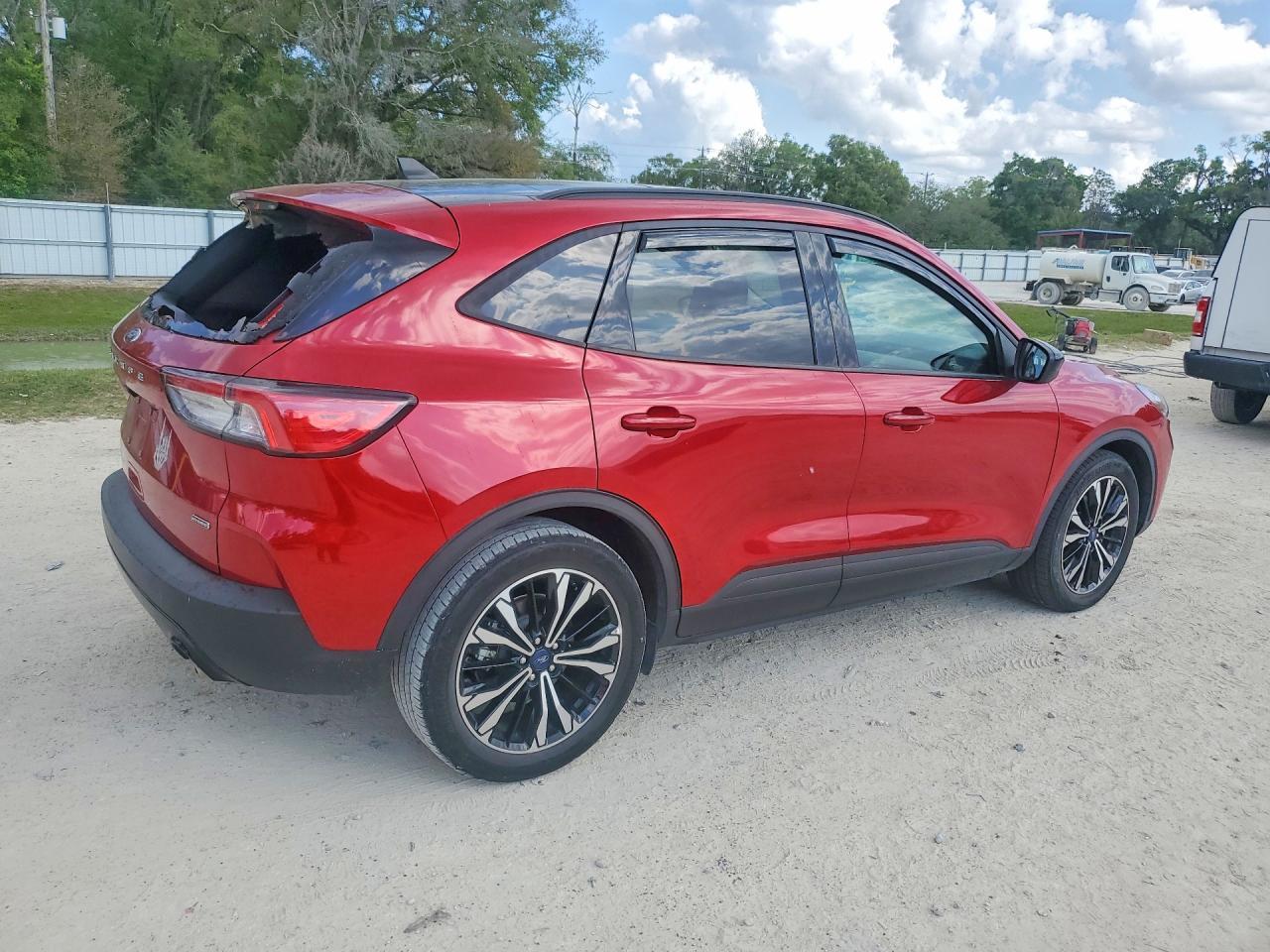 2021 FORD ESCAPE