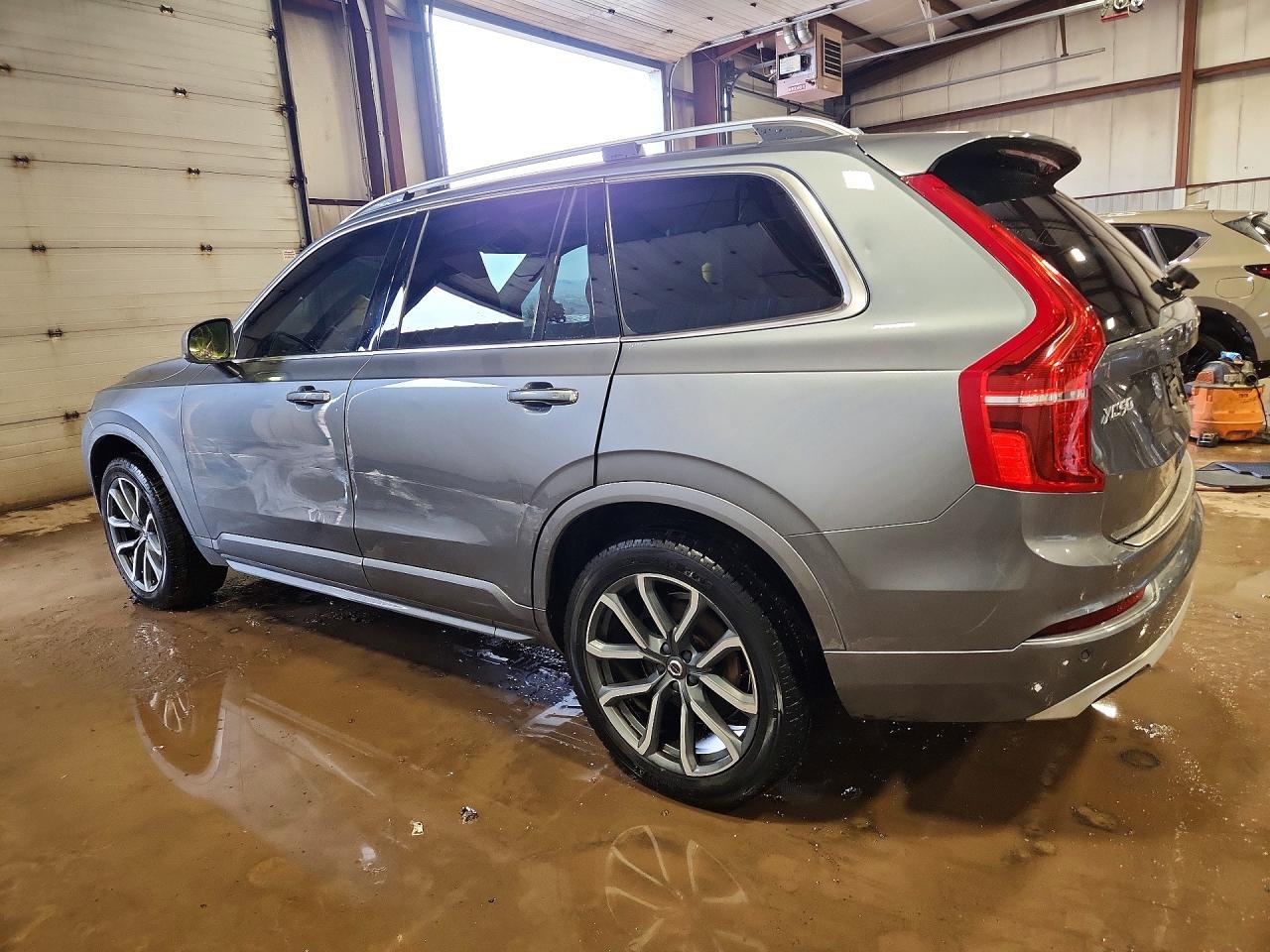 2017 VOLVO XC90
