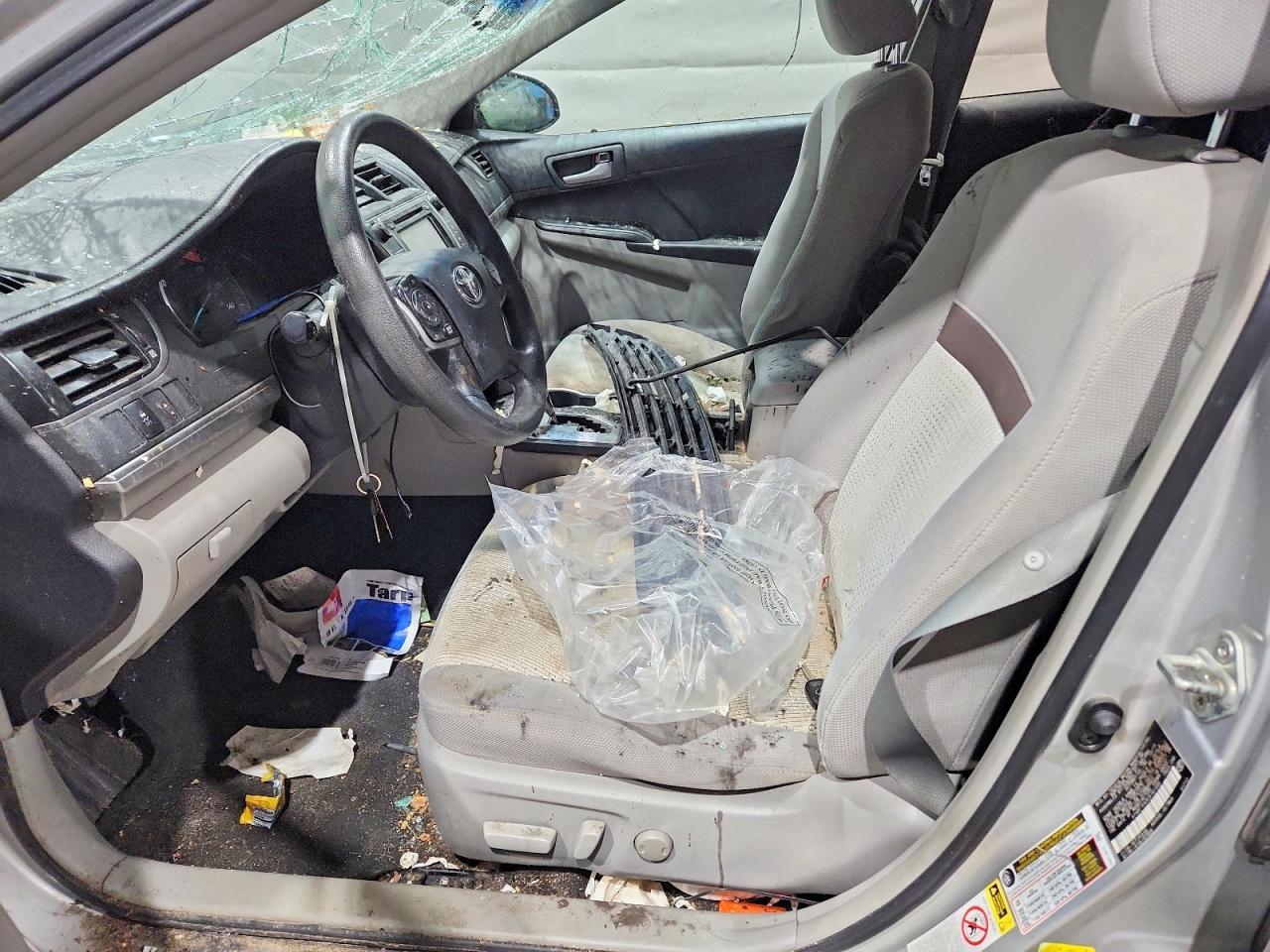 2012 TOYOTA CAMRY