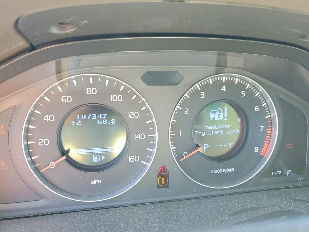 2011 VOLVO XC60