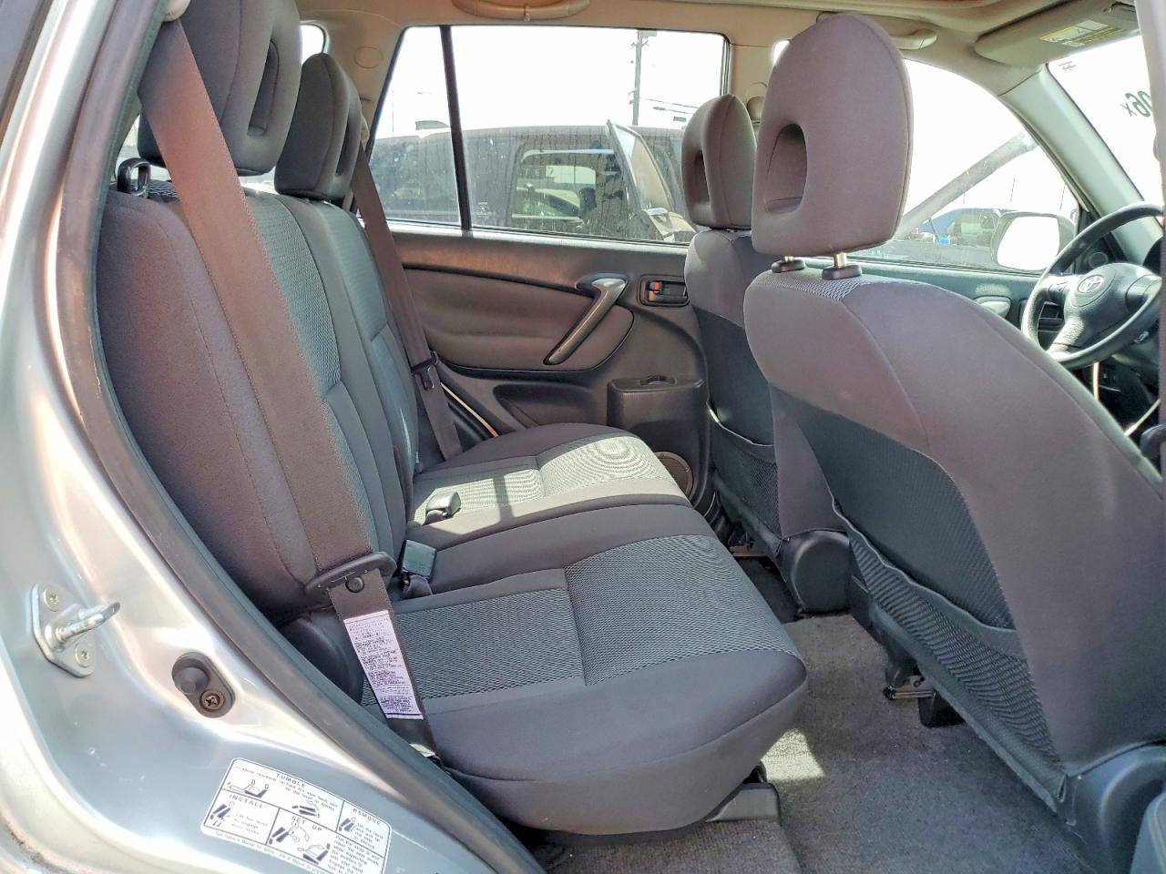 2005 TOYOTA RAV4