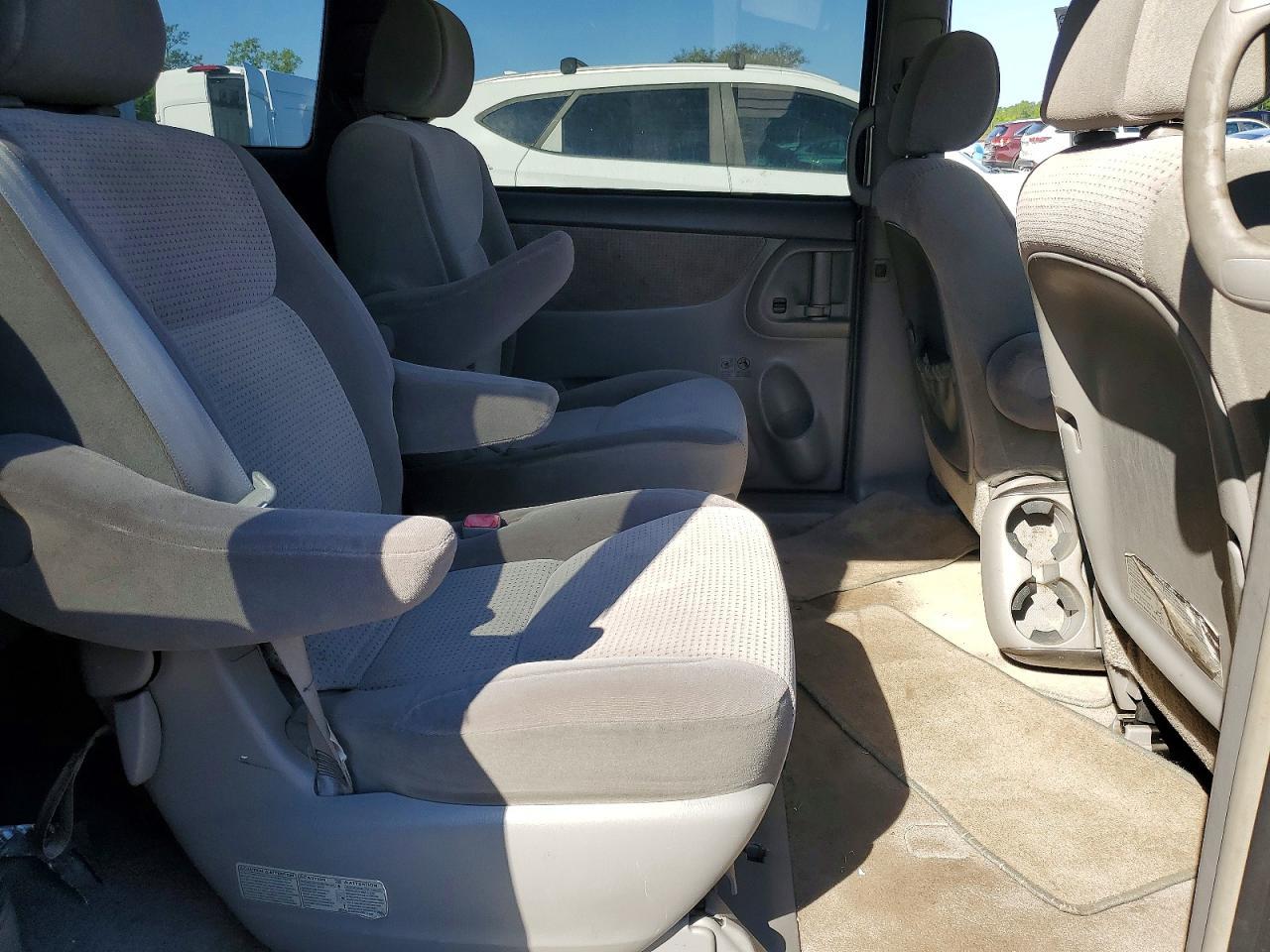 2008 TOYOTA SIENNA