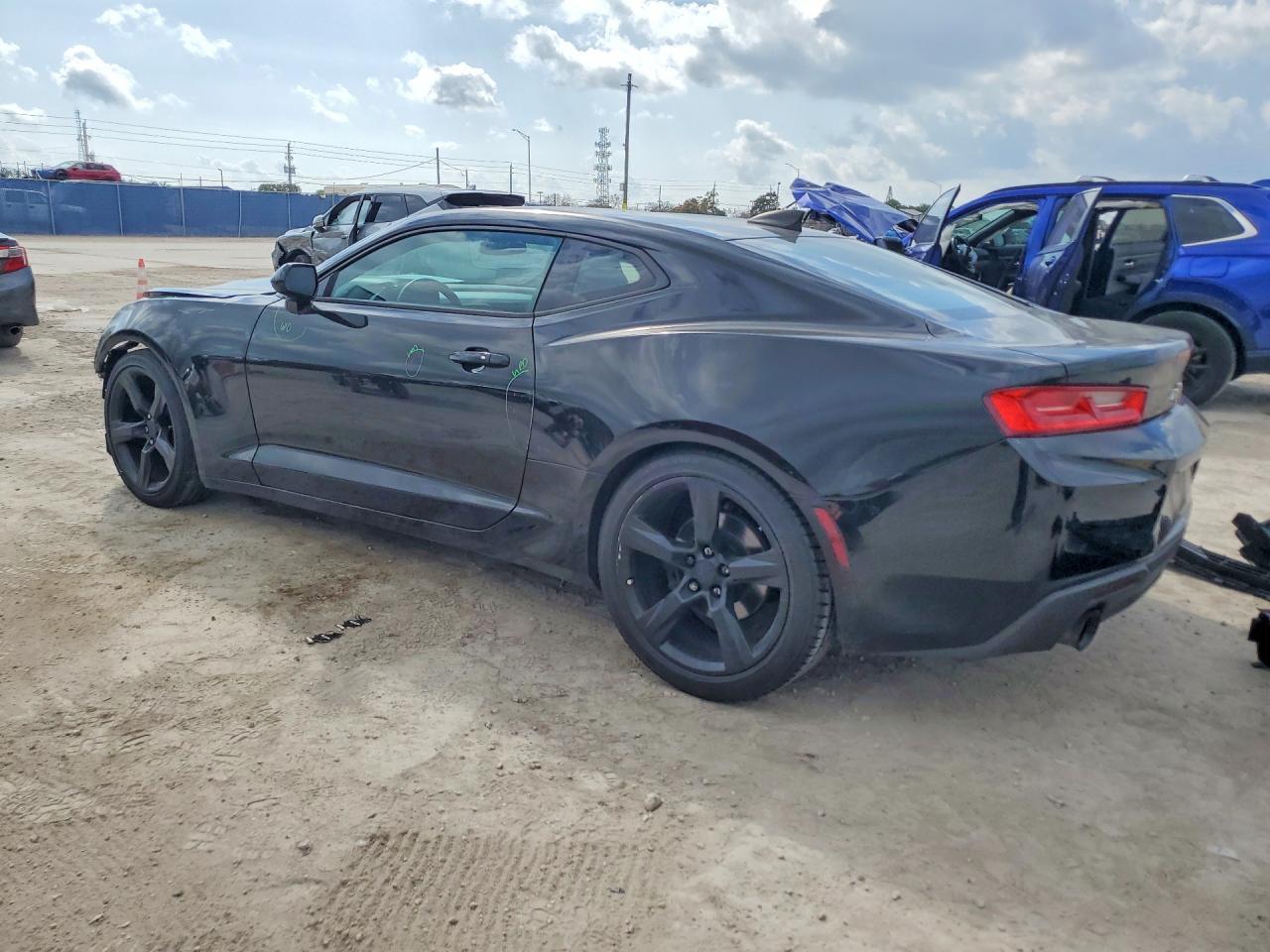 2018 CHEVROLET Camaro