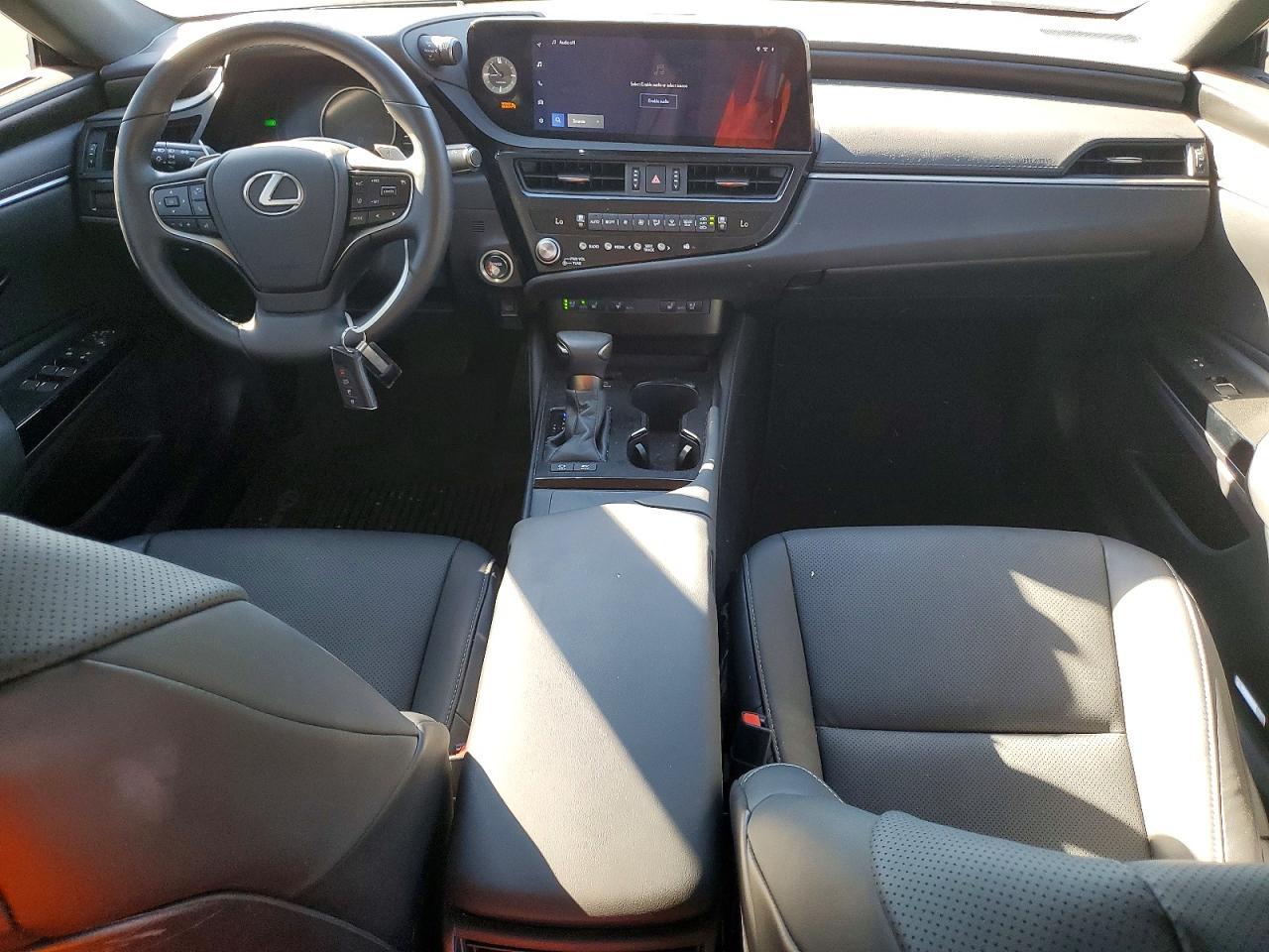 2025 LEXUS ES 300H