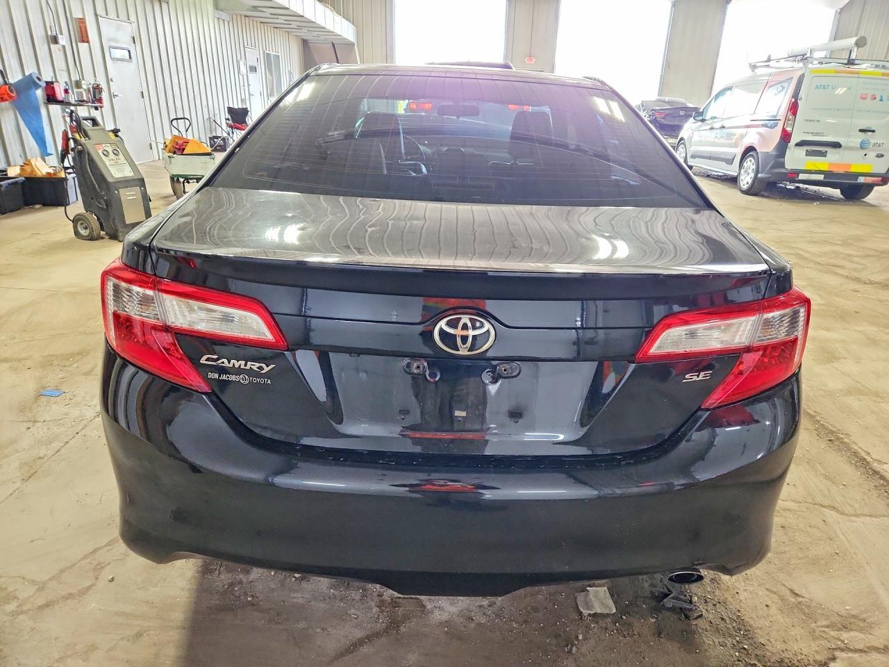 2014 TOYOTA CAMRY