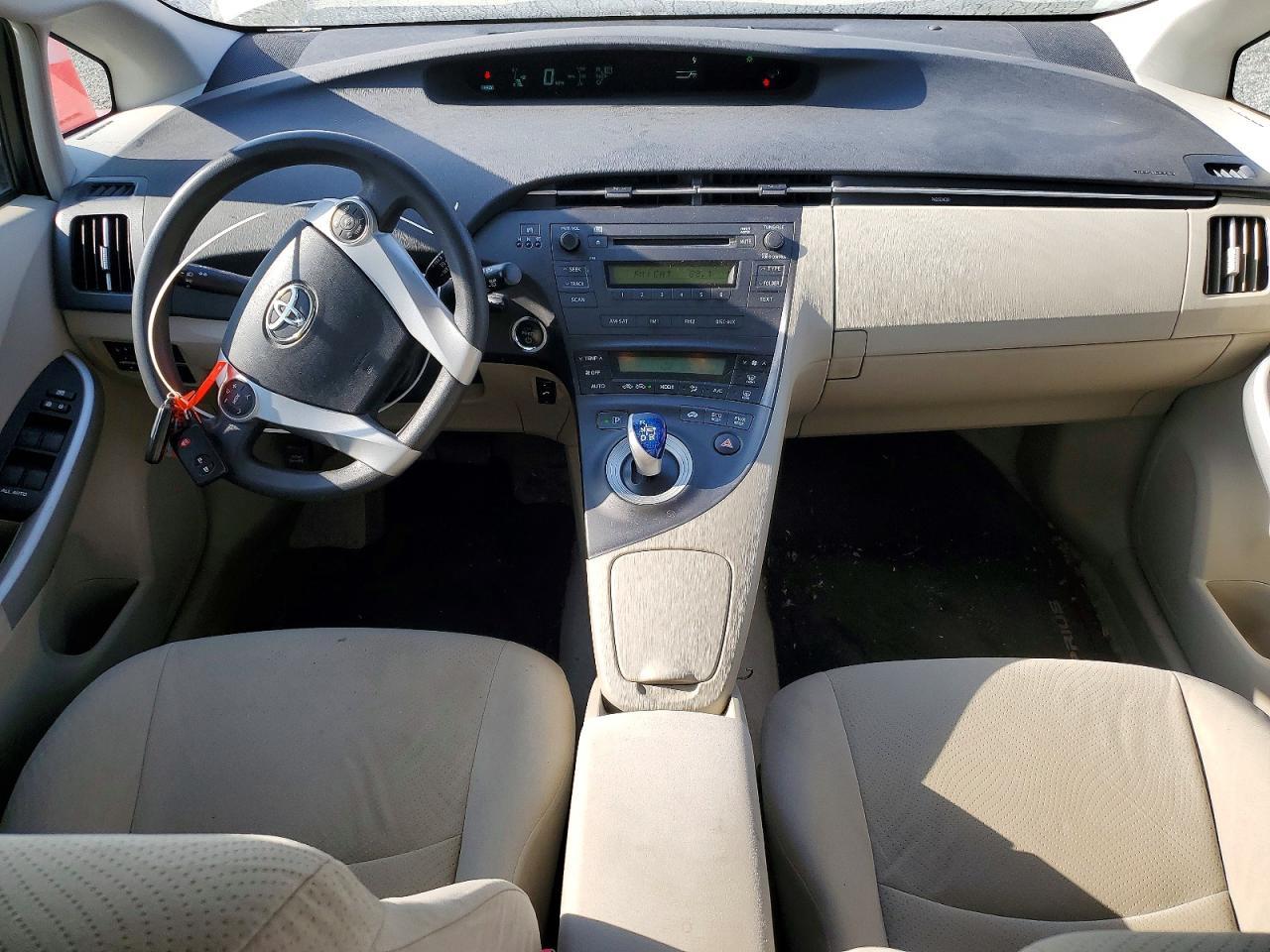 2011 TOYOTA PRIUS
