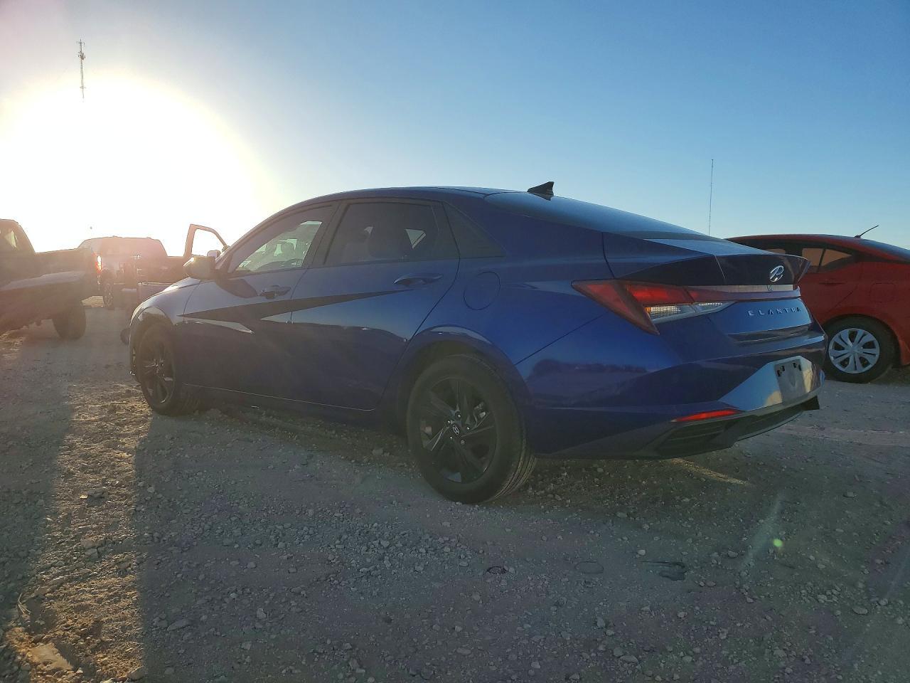 2022 HYUNDAI ELANTRA