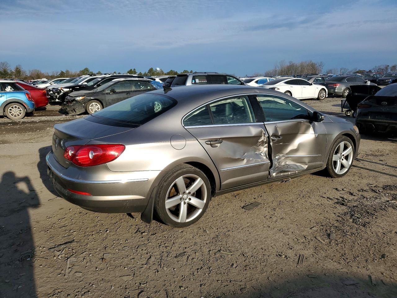 2011 VOLKSWAGEN CC