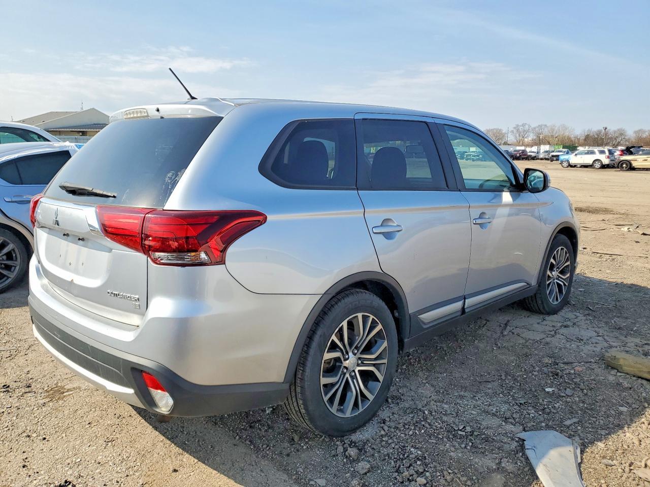 2016 MITSUBISHI outlander