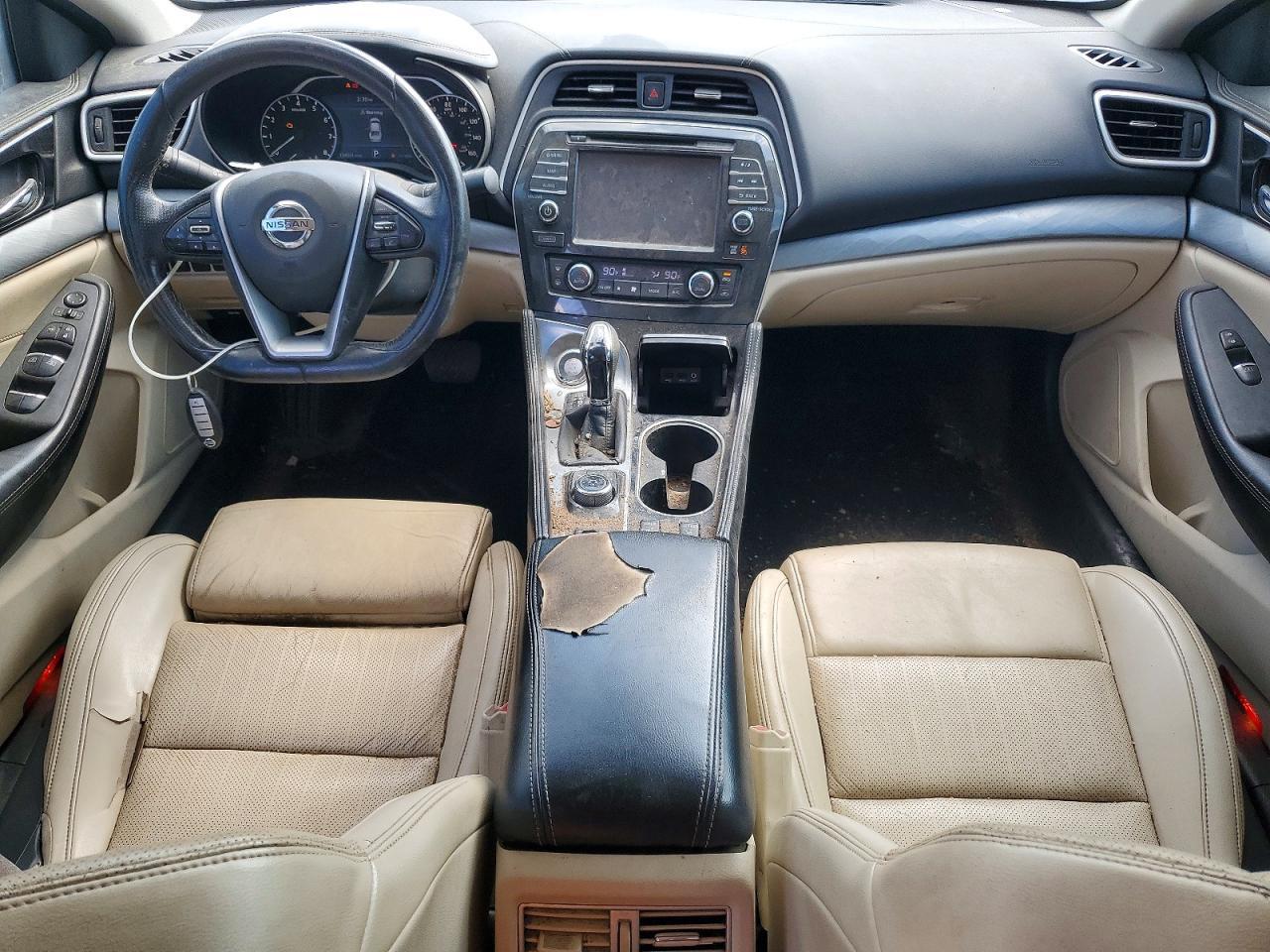 2016 NISSAN Maxima