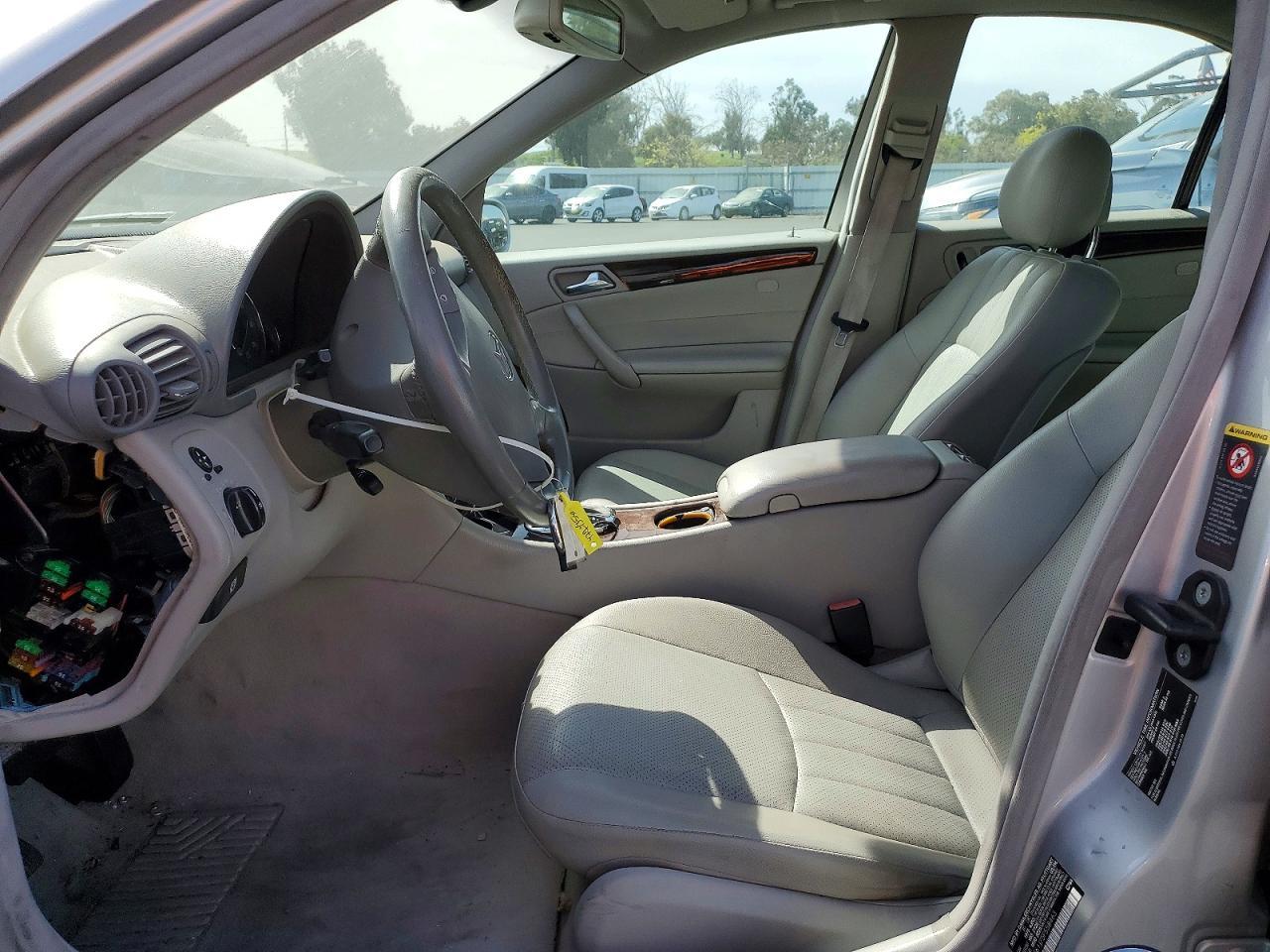 2005 MERCEDES-BENZ C-CLASS