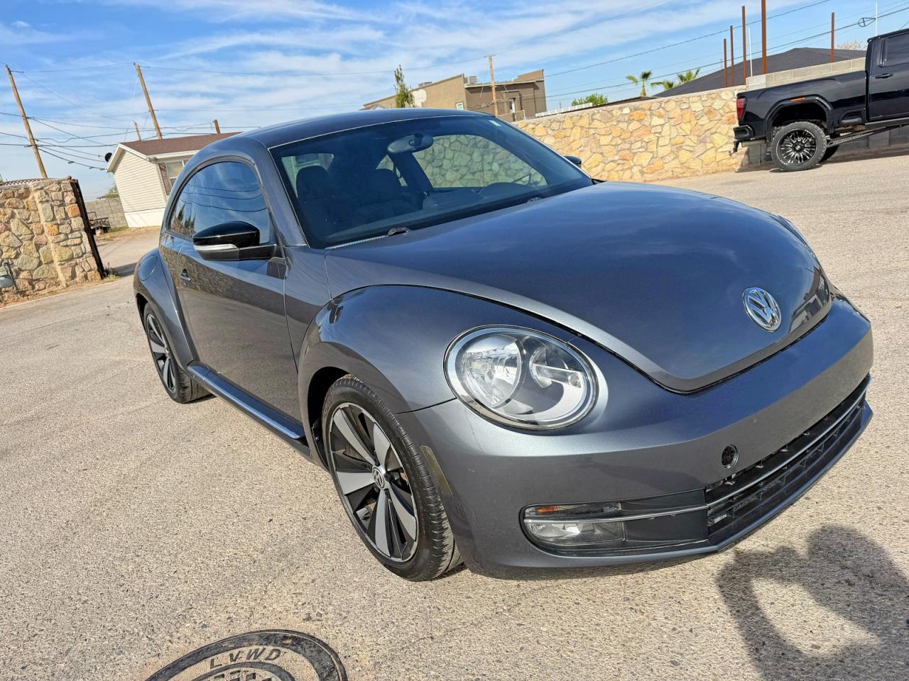 2012 VOLKSWAGEN Beetle