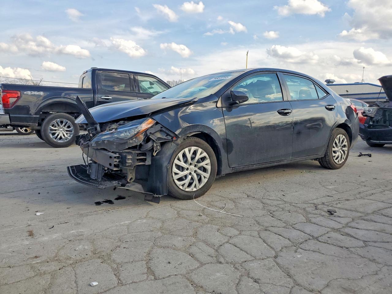 2019 TOYOTA COROLLA