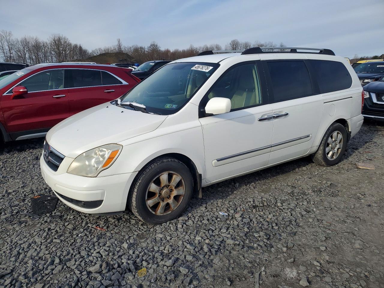 2008 HYUNDAI Entourage