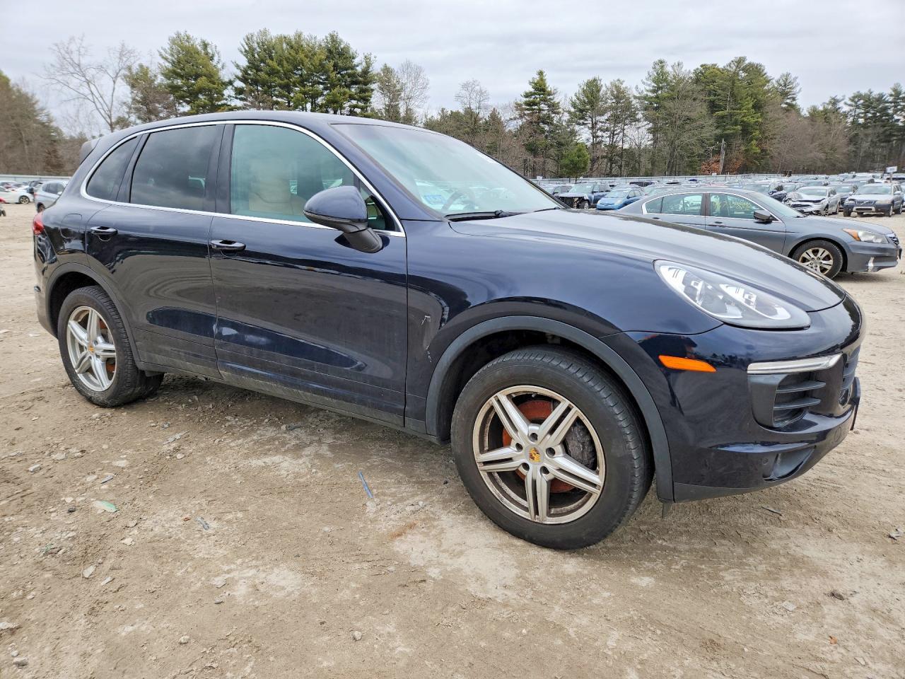 2016 PORSCHE CAYENNE