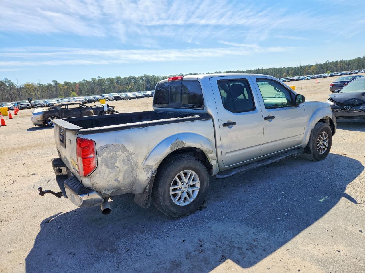 2017 NISSAN Frontier
