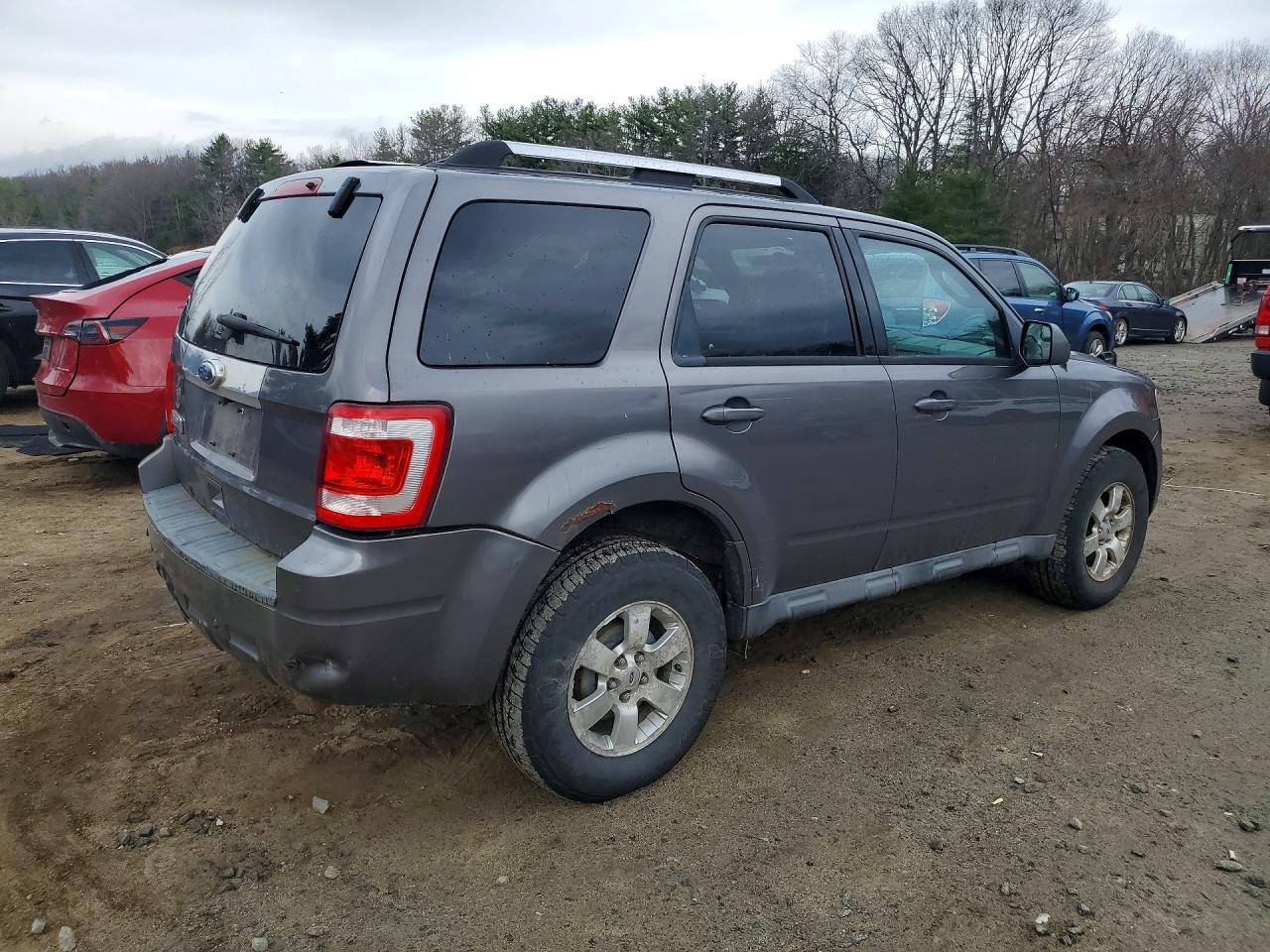 2010 FORD ESCAPE
