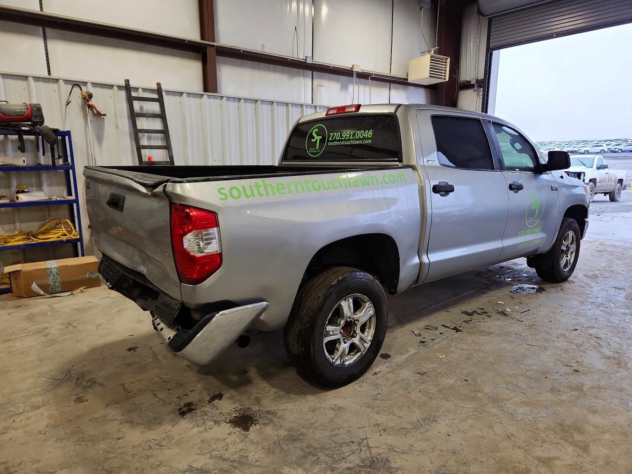 2016 TOYOTA TUNDRA