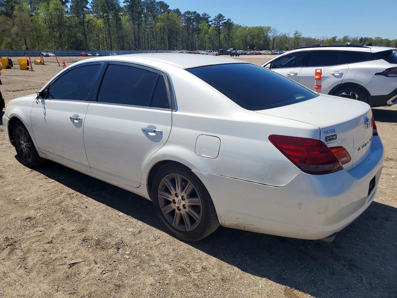 2008 TOYOTA Avalon