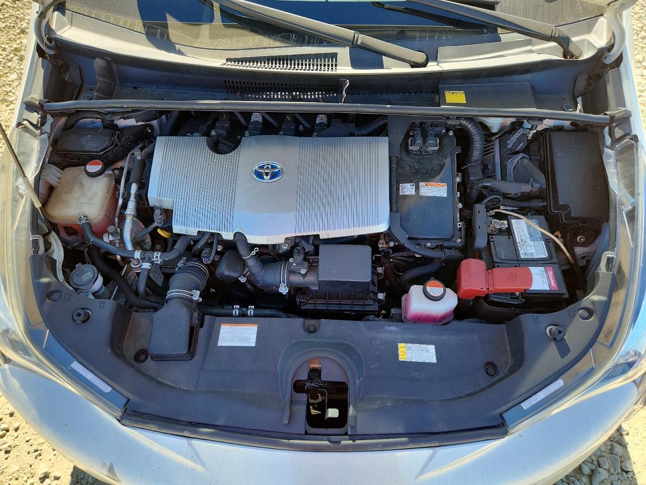 2016 TOYOTA PRIUS