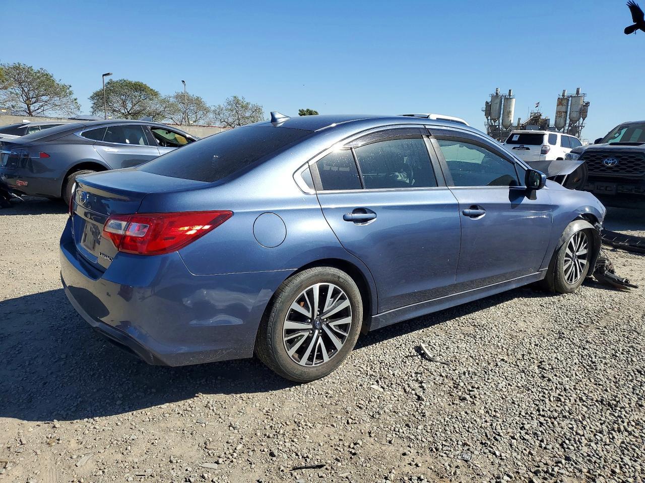 2018 SUBARU Legacy