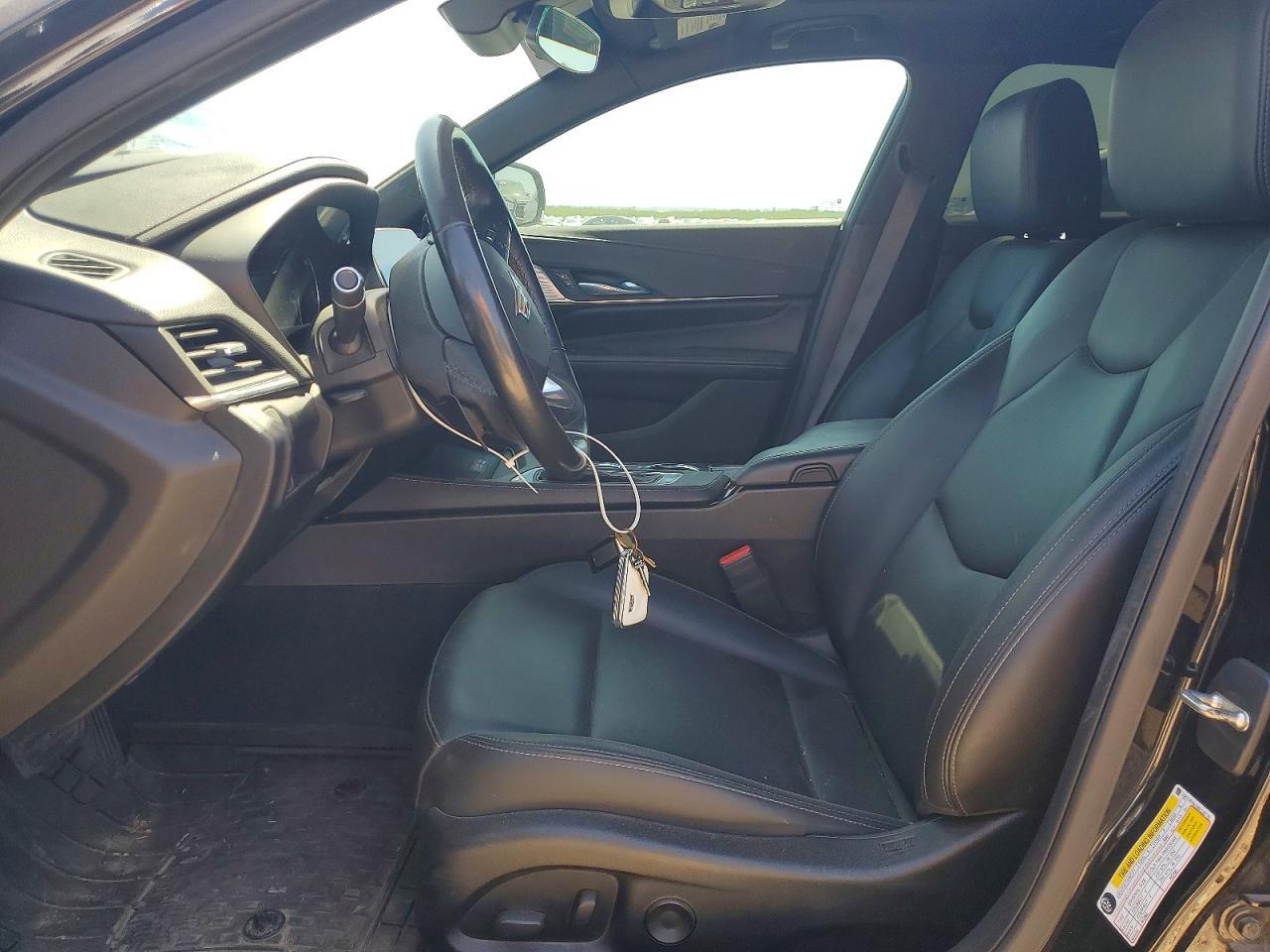 2021 CADILLAC CT4