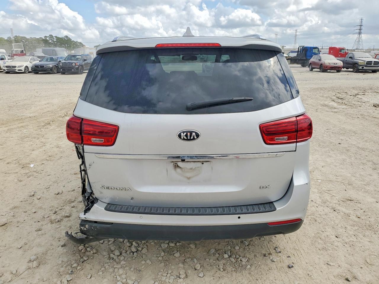 2020 KIA SEDONA