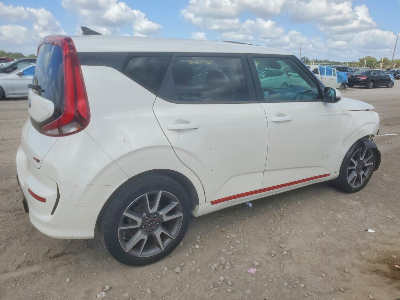2021 KIA SOUL
