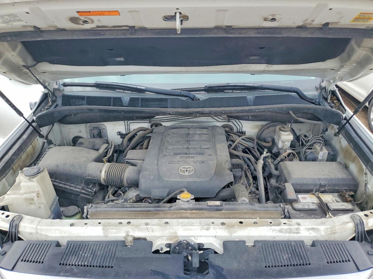 2017 TOYOTA TUNDRA