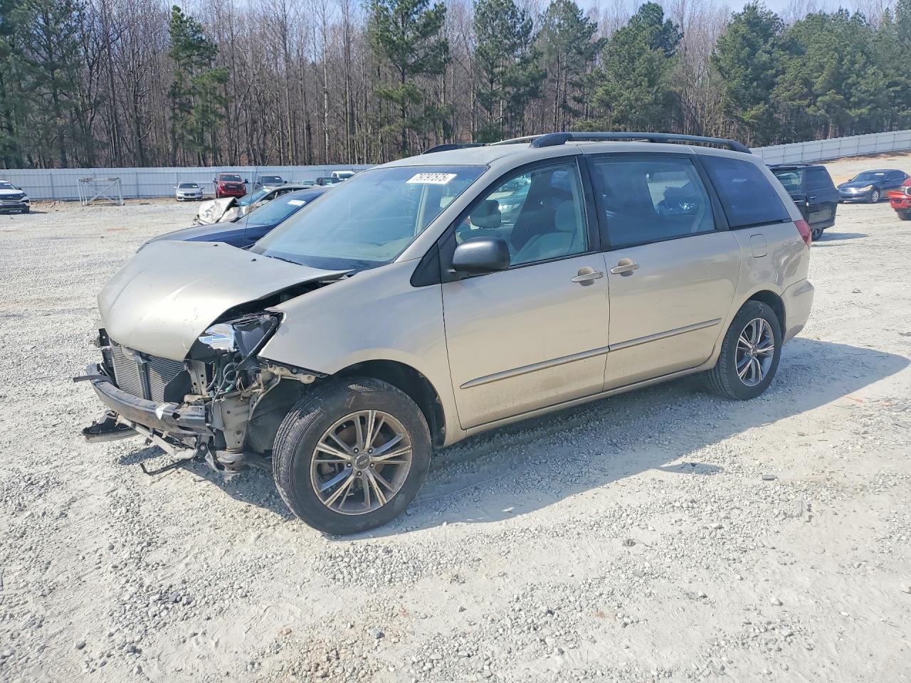2005 TOYOTA SIENNA