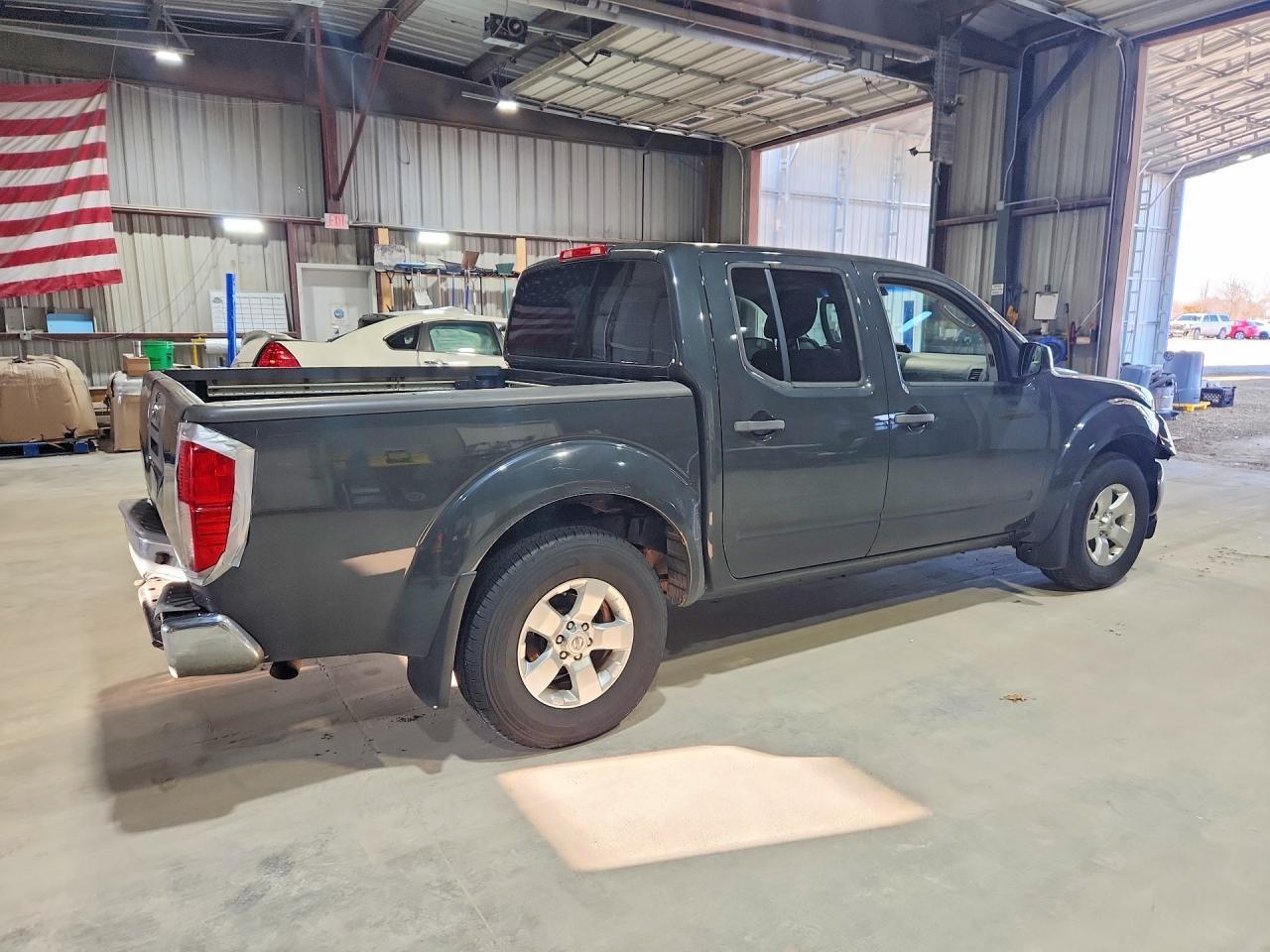 2010 NISSAN