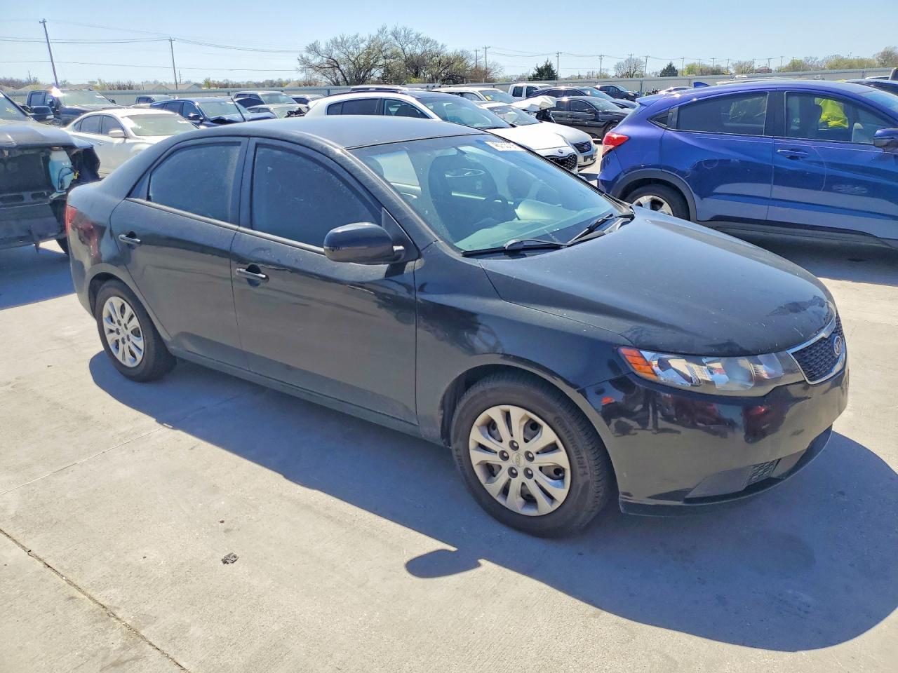 2013 KIA FORTE