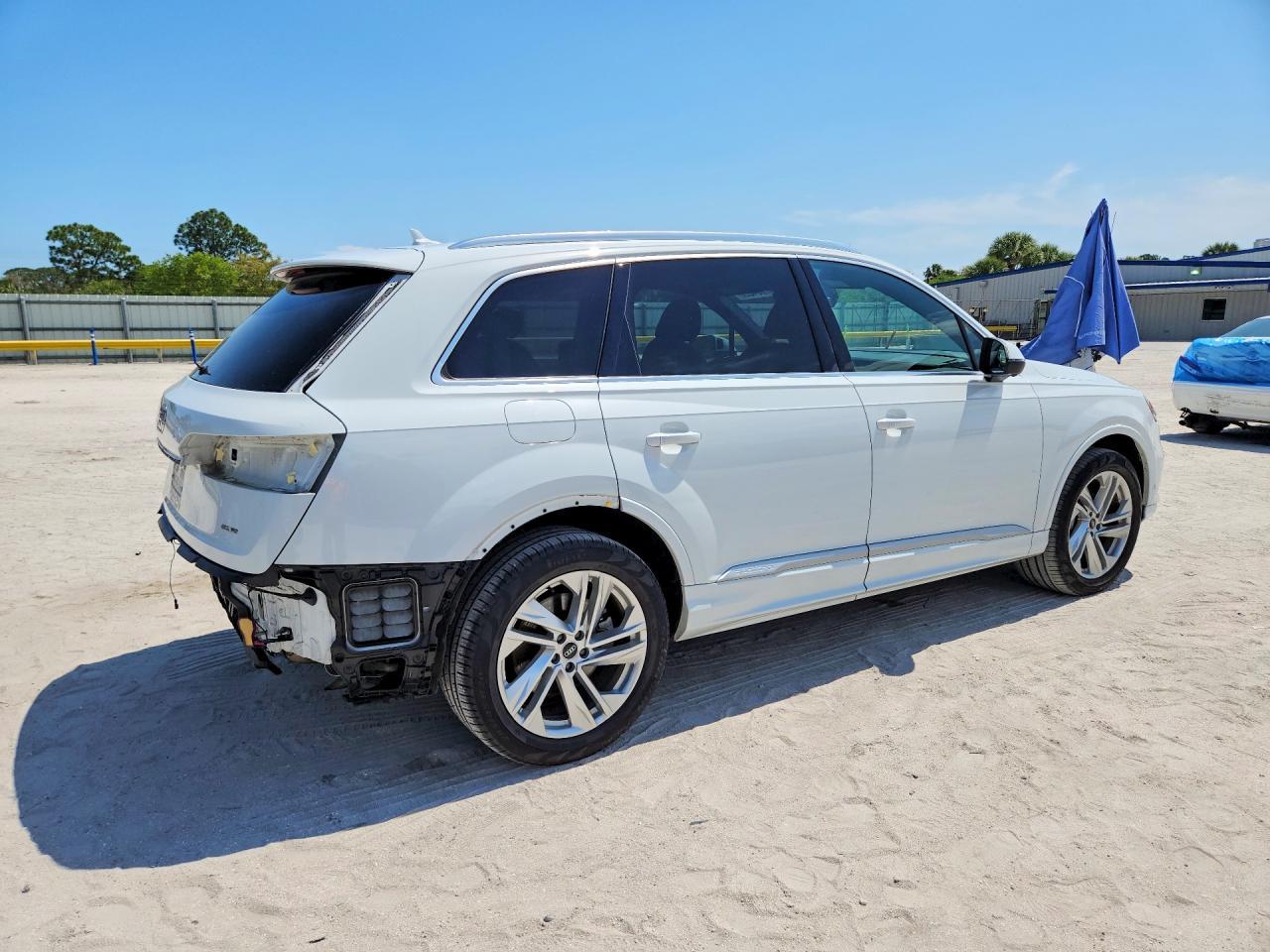 2021 AUDI Q7