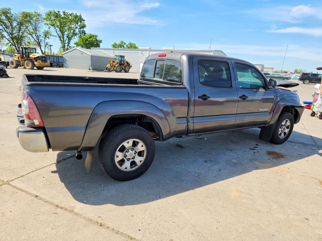 2011 TOYOTA TACOMA