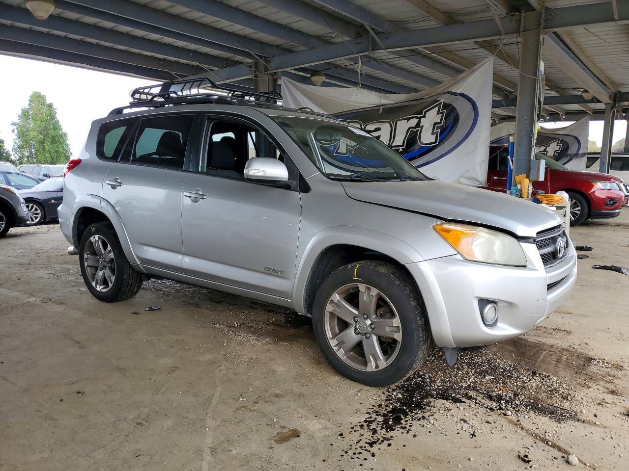 2011 TOYOTA RAV4