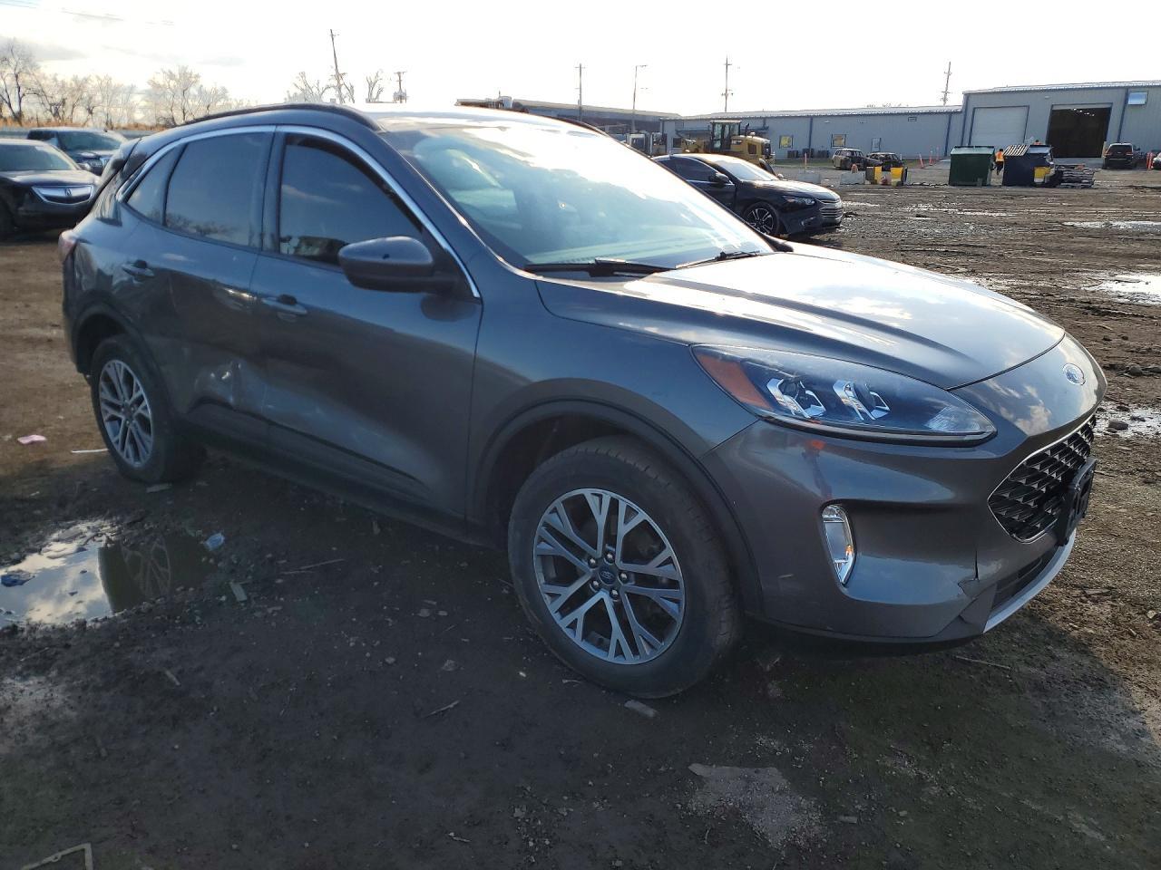 2021 FORD ESCAPE