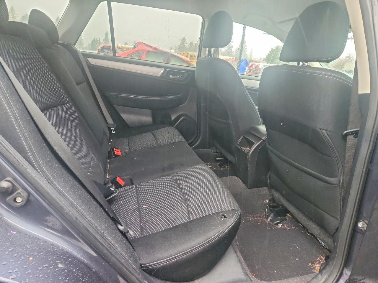 2017 SUBARU Outback