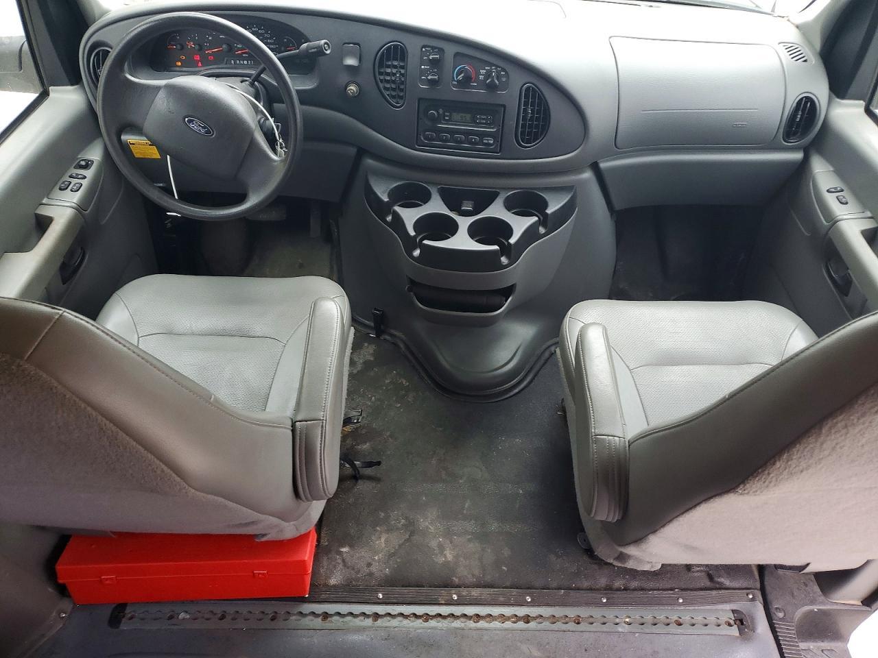 2006 FORD ECONOLINE