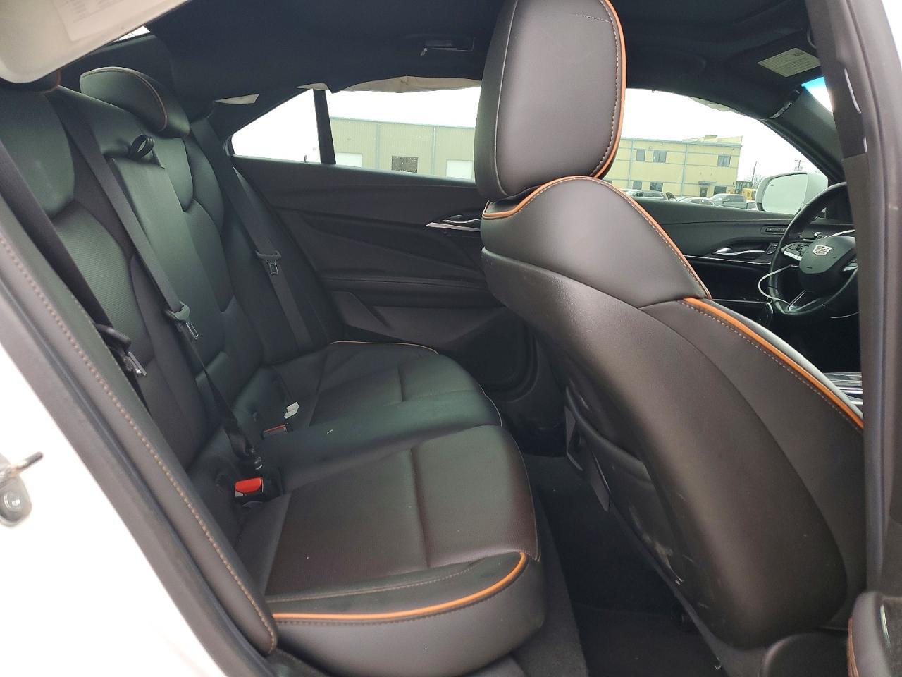 2022 CADILLAC CT4