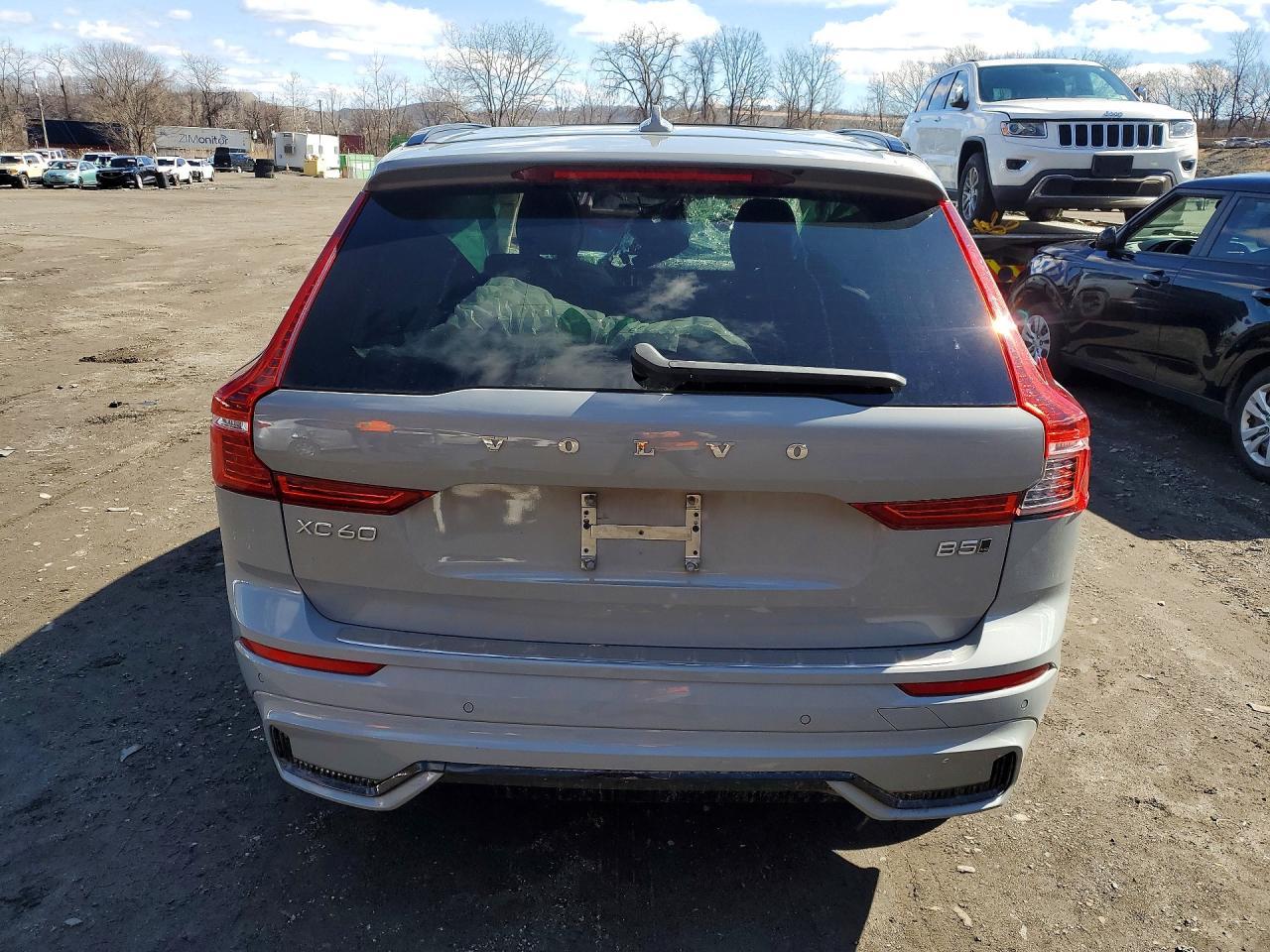 2024 VOLVO XC60