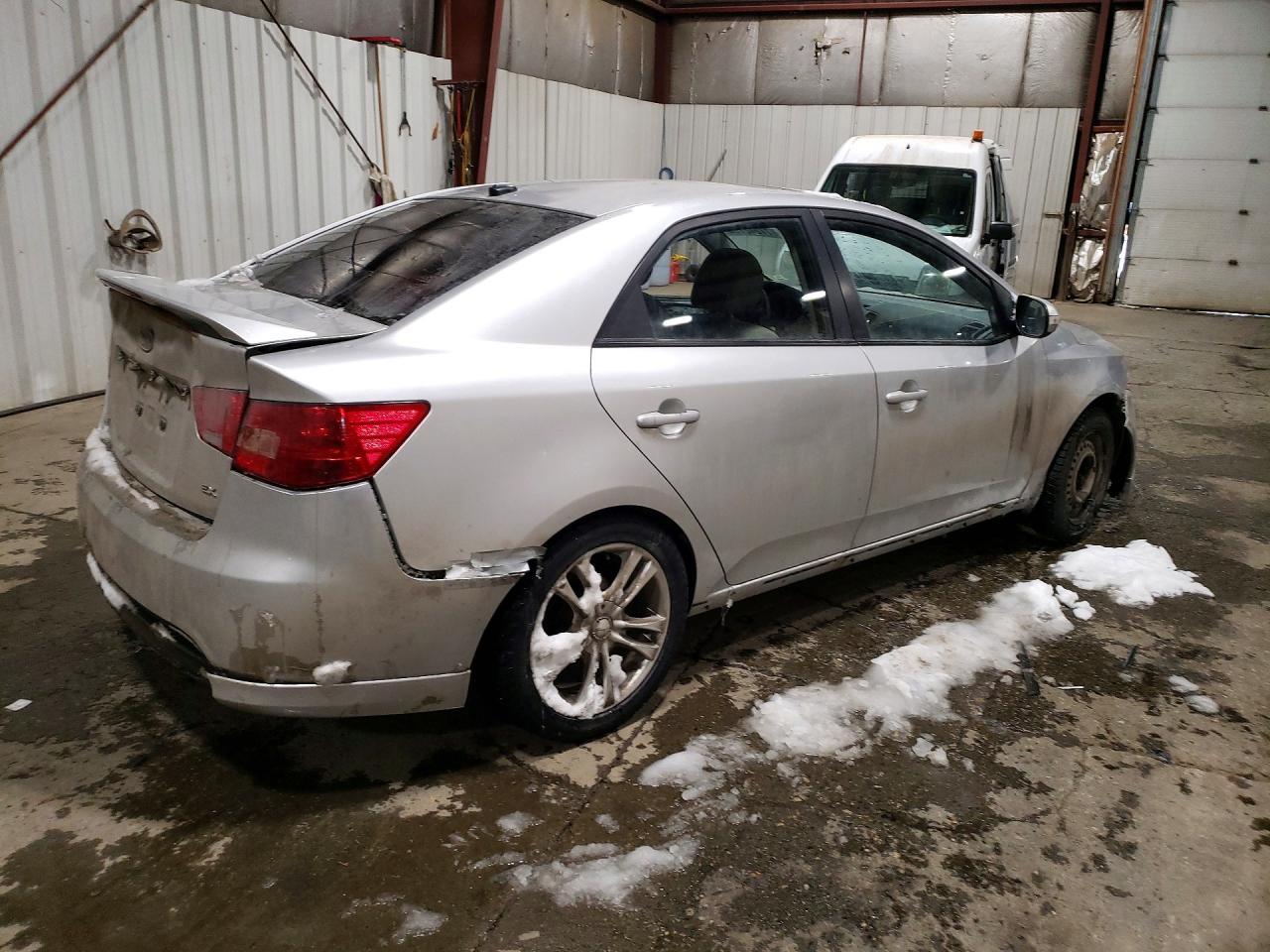 2010 KIA FORTE
