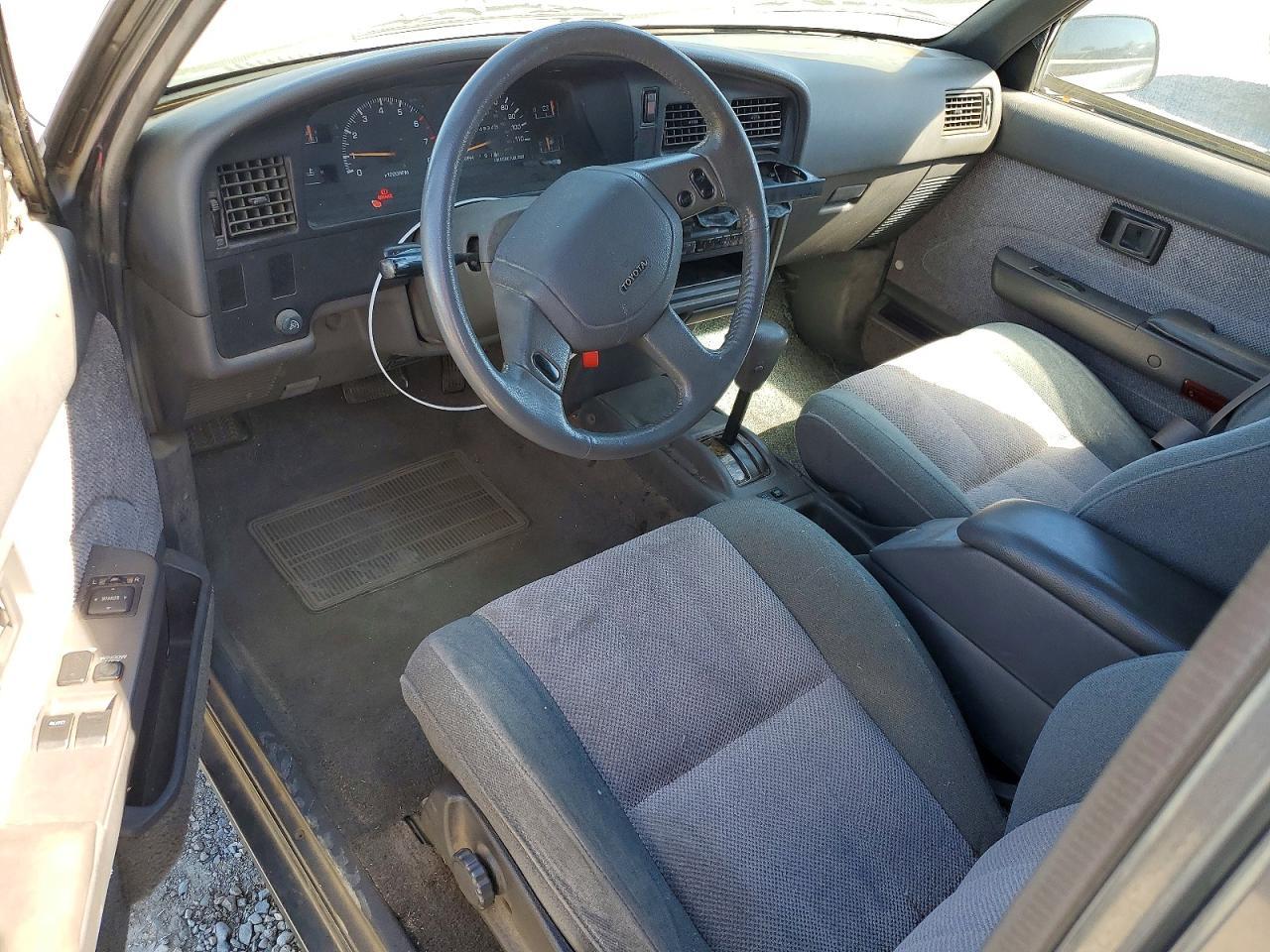 1990 TOYOTA Pickup