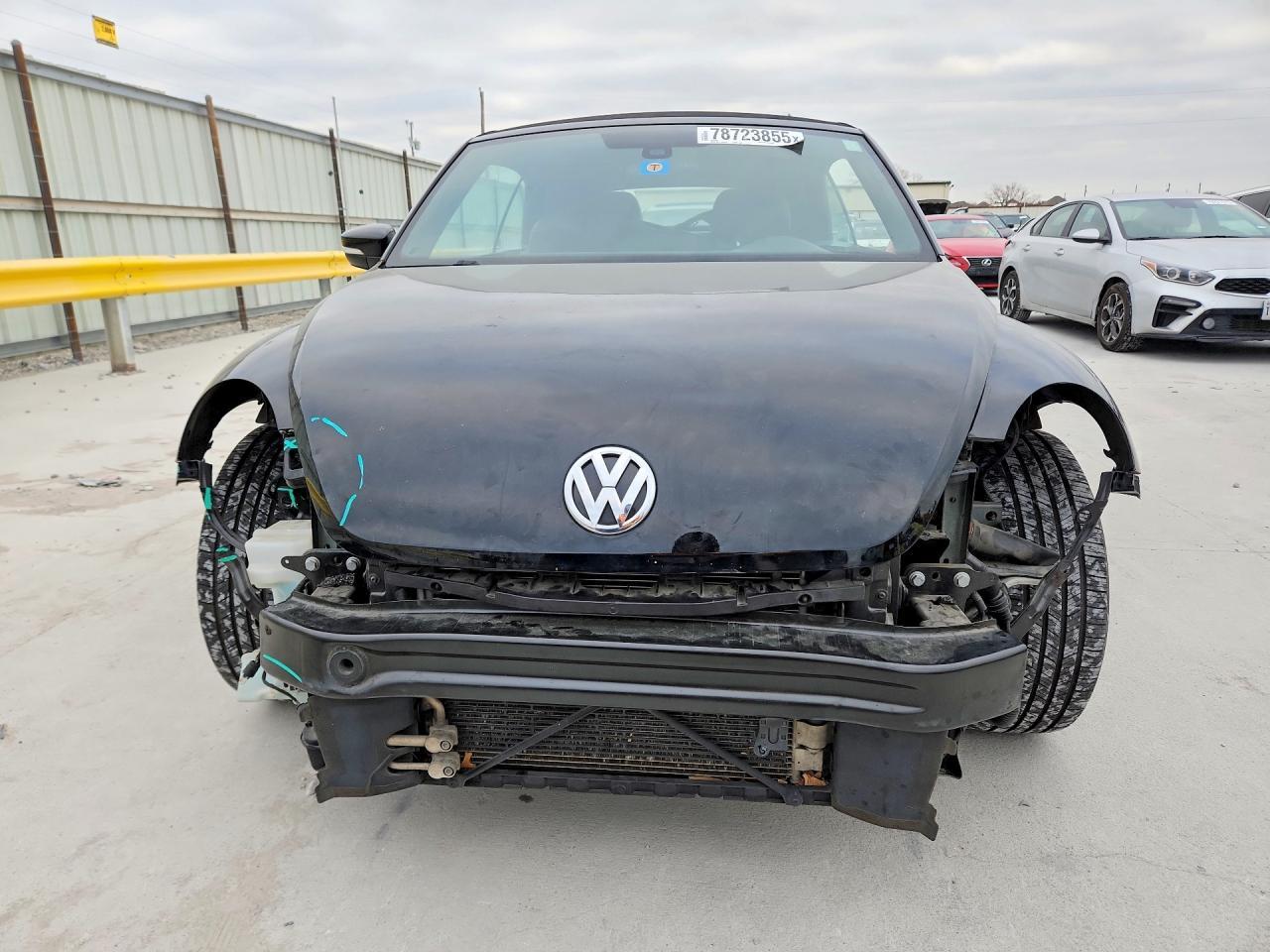 2016 VOLKSWAGEN Beetle